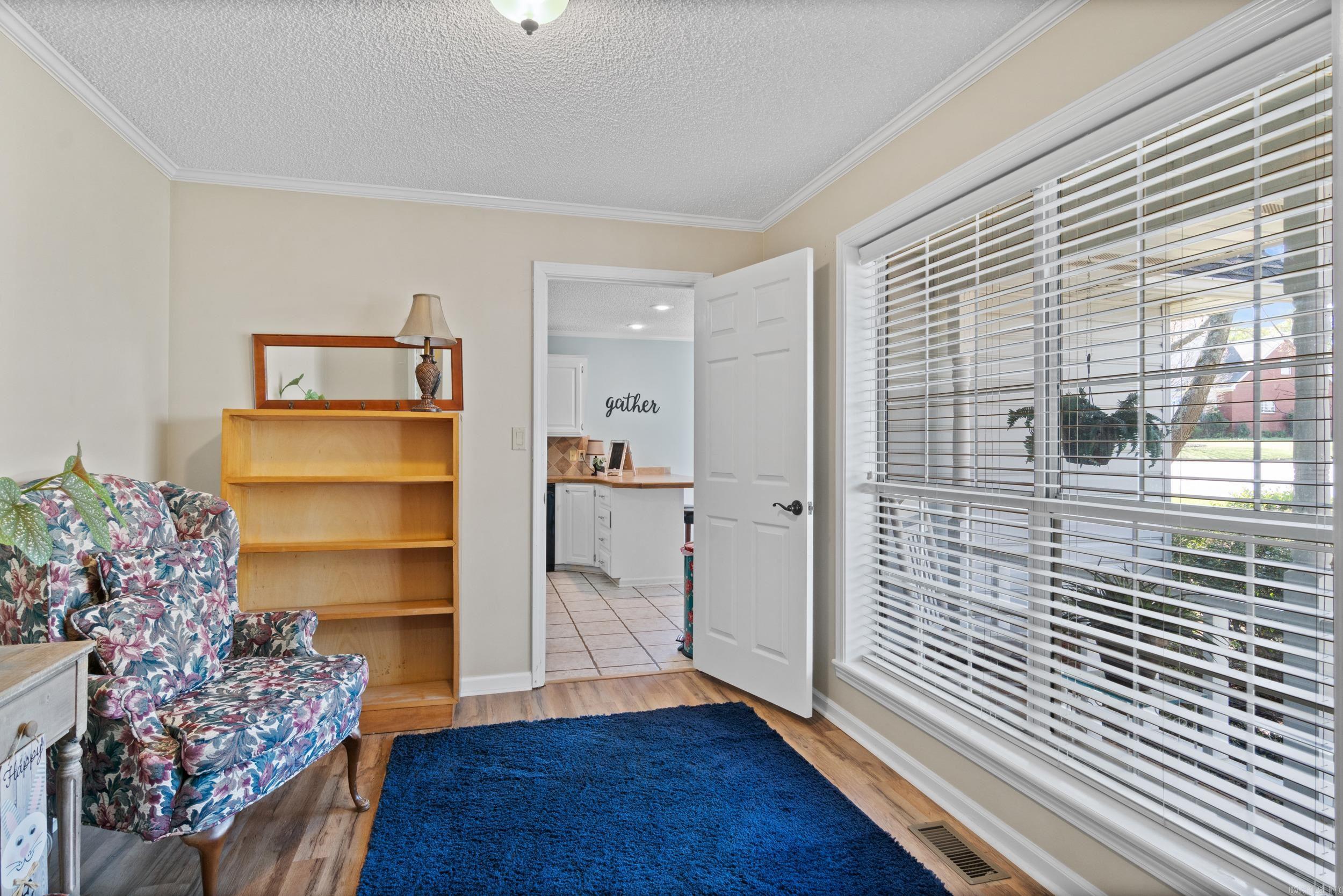 RIVER OAKS - Residential