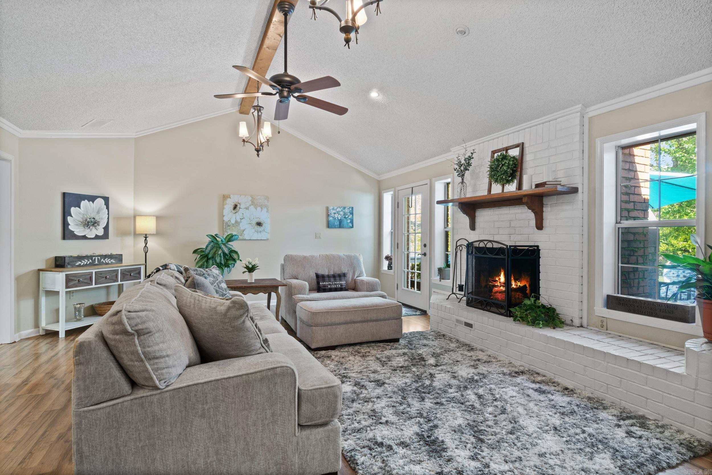 RIVER OAKS - Residential