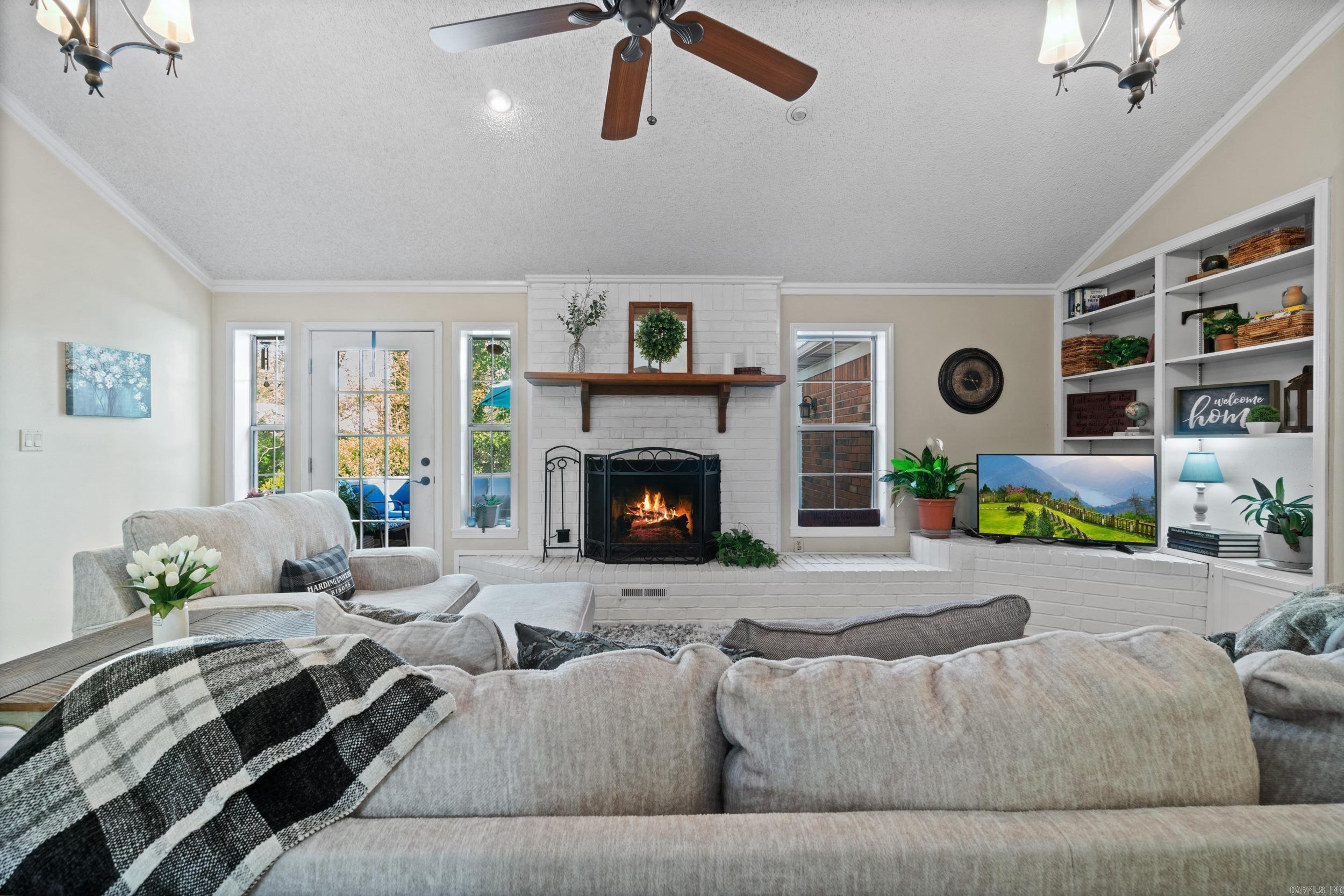 RIVER OAKS - Residential