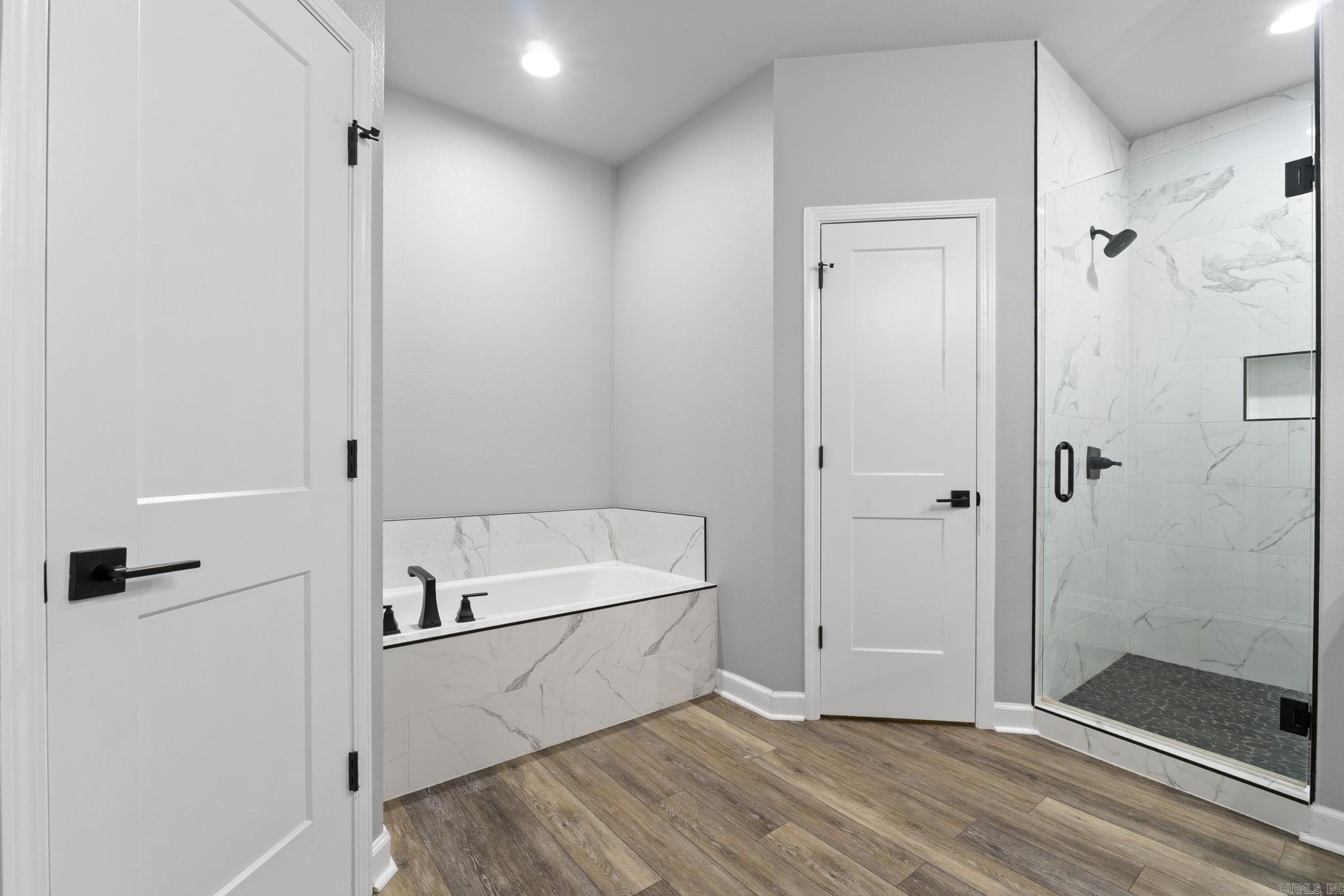 NORTHSHORE RIDGE - Residential