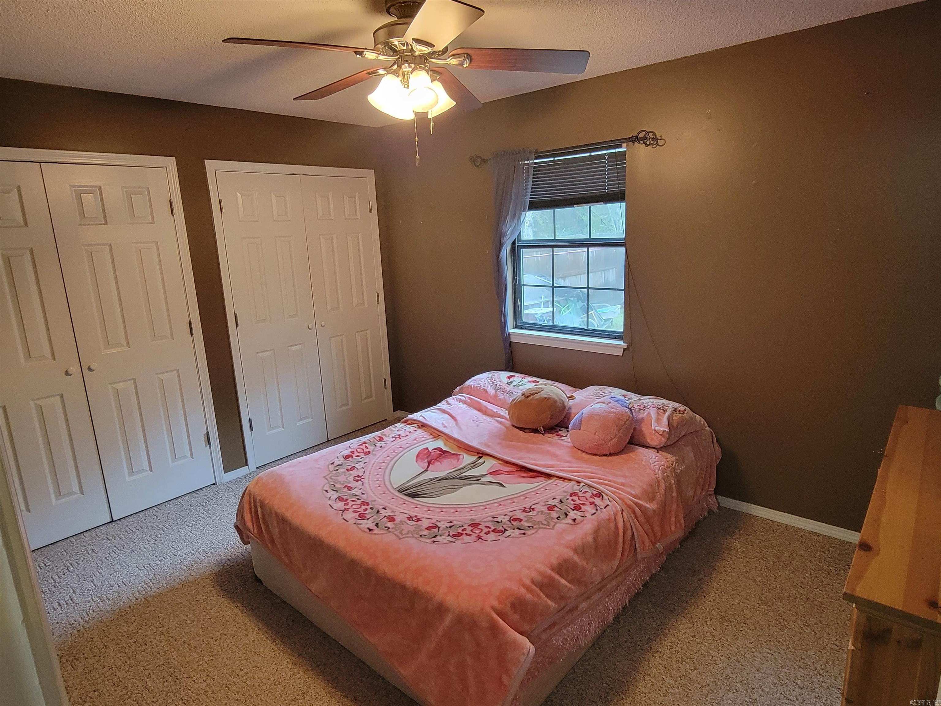 OAK RIDGE ESTATES - Residential