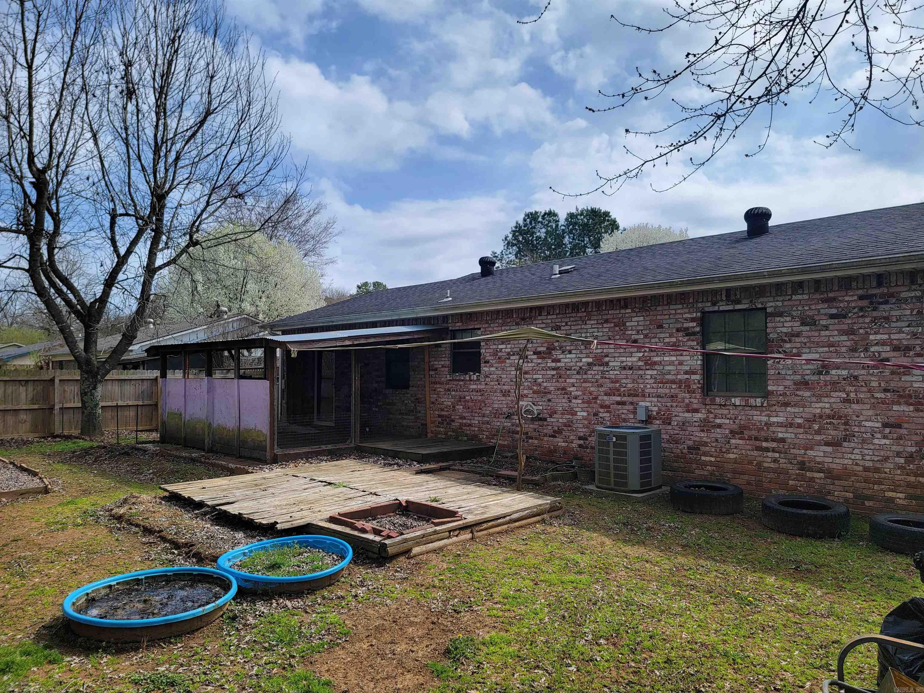 OAK RIDGE ESTATES - Residential