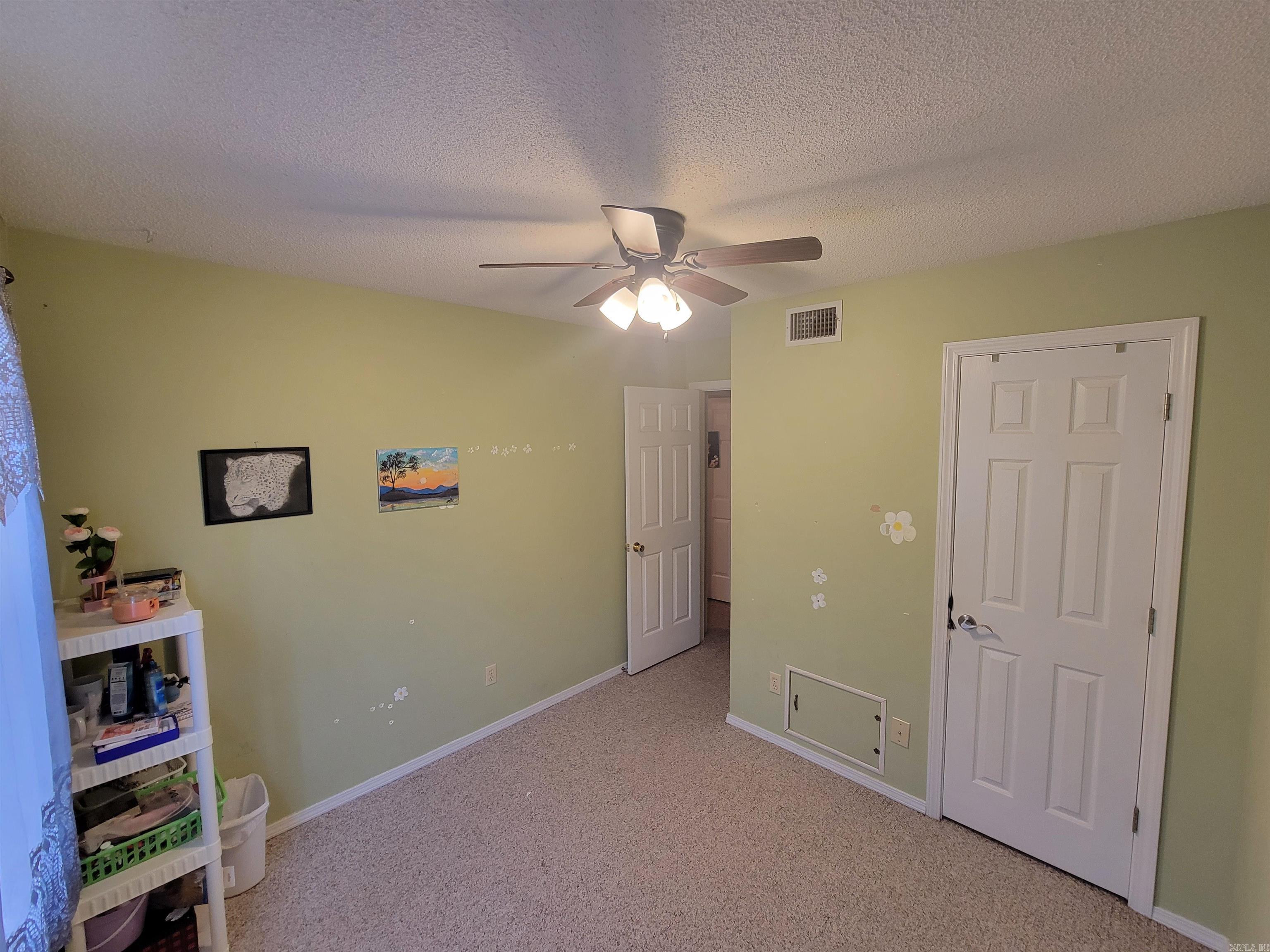 OAK RIDGE ESTATES - Residential