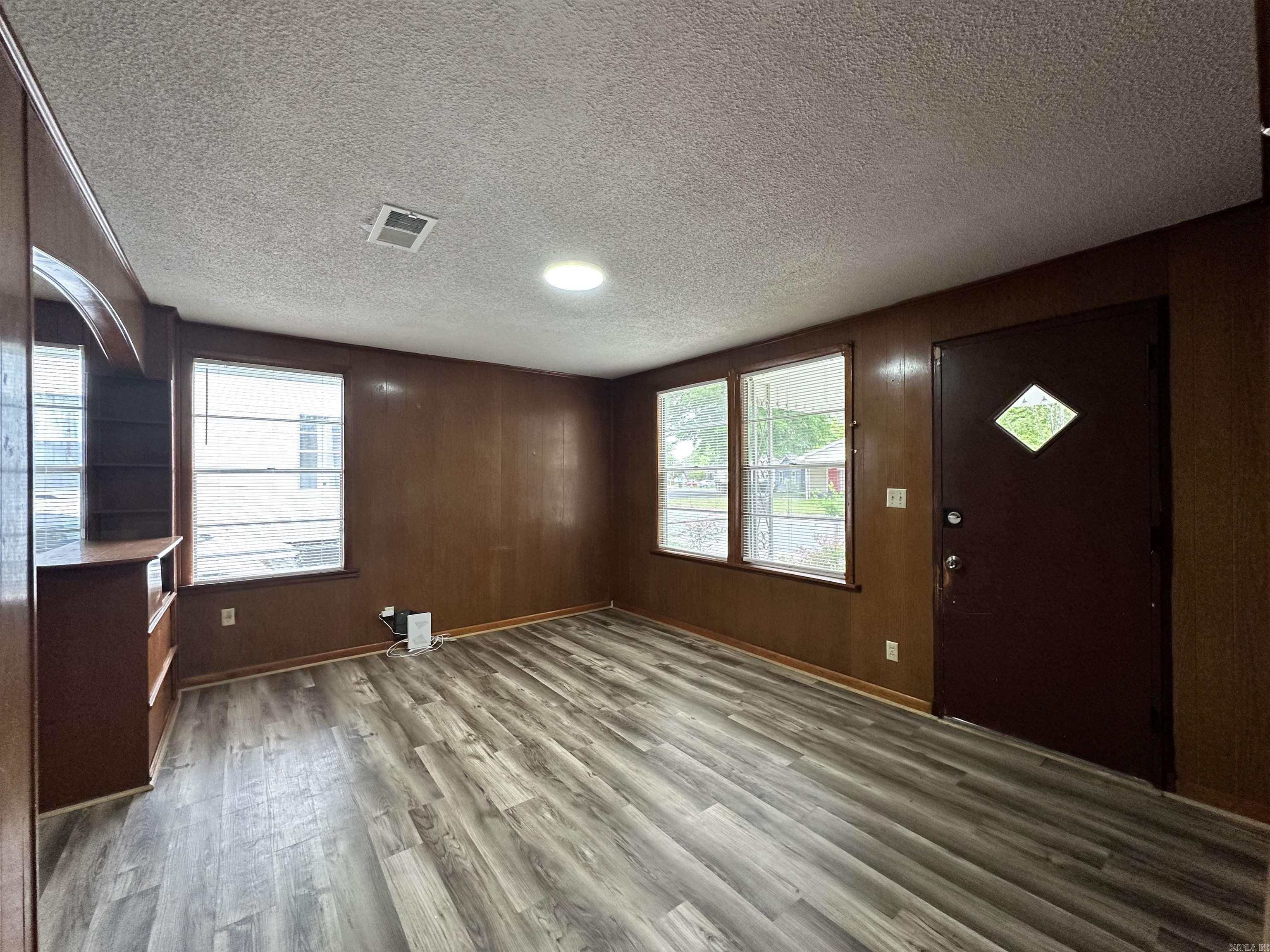 SUNNYSIDE HILLS ADDN TO JACK - Residential