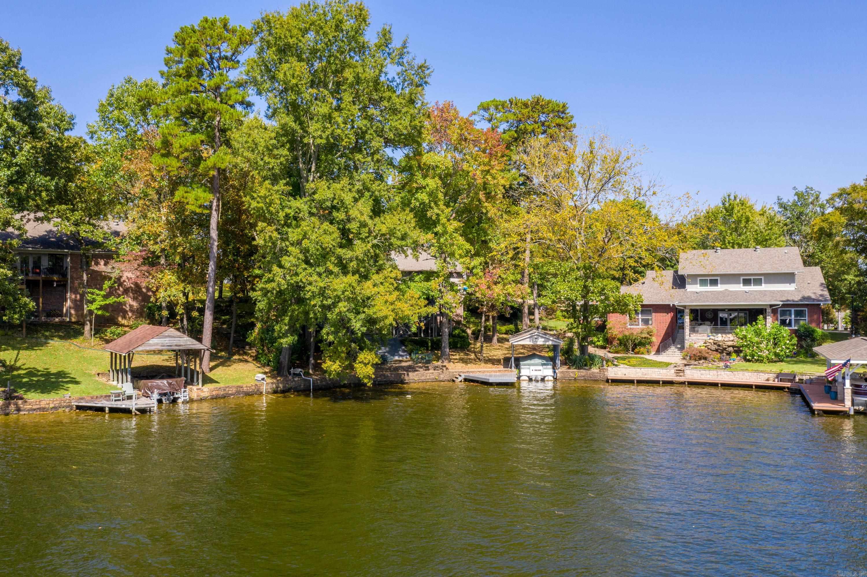 DRIFTWOOD POINT - Residential