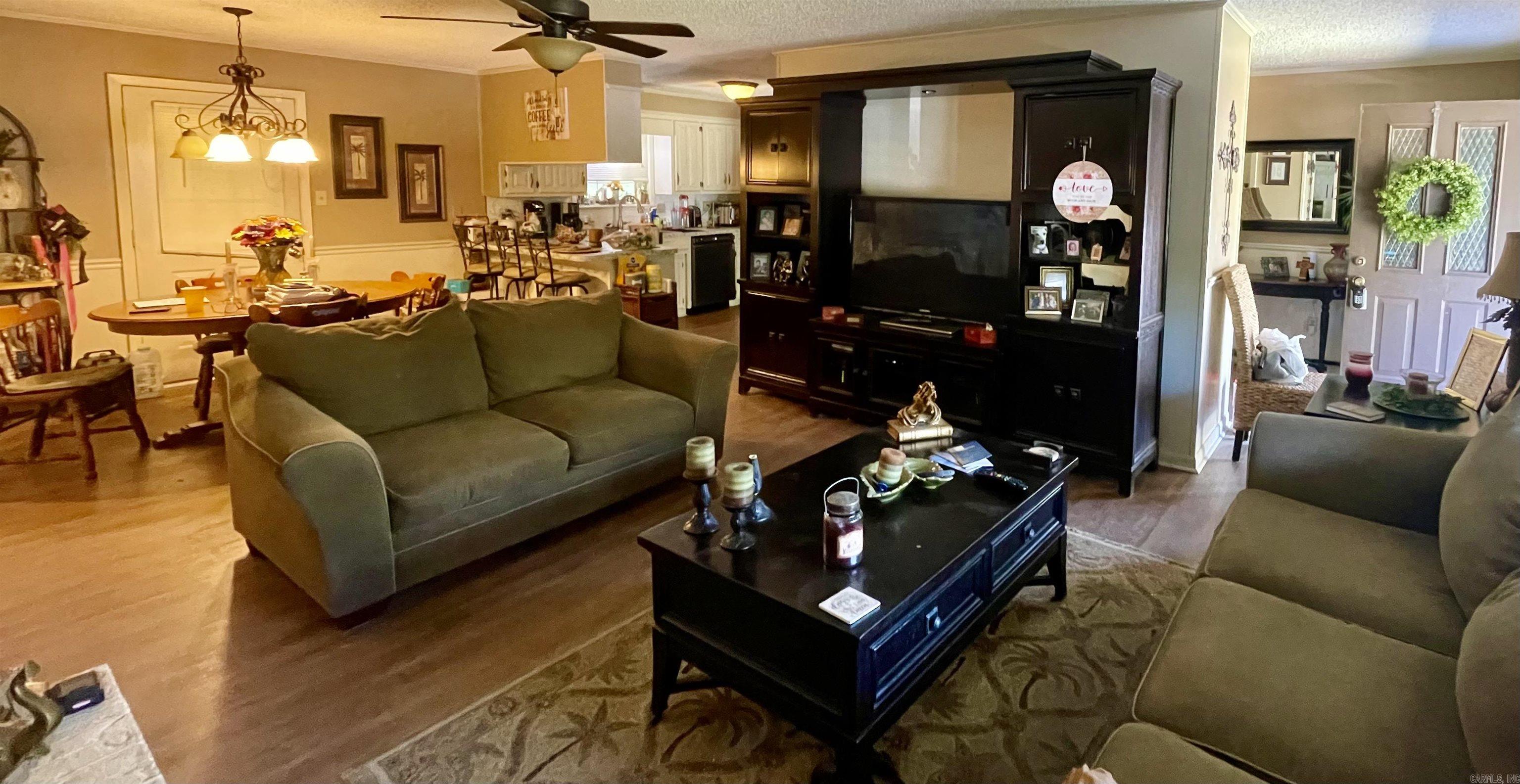 SOUTHGATE - Residential