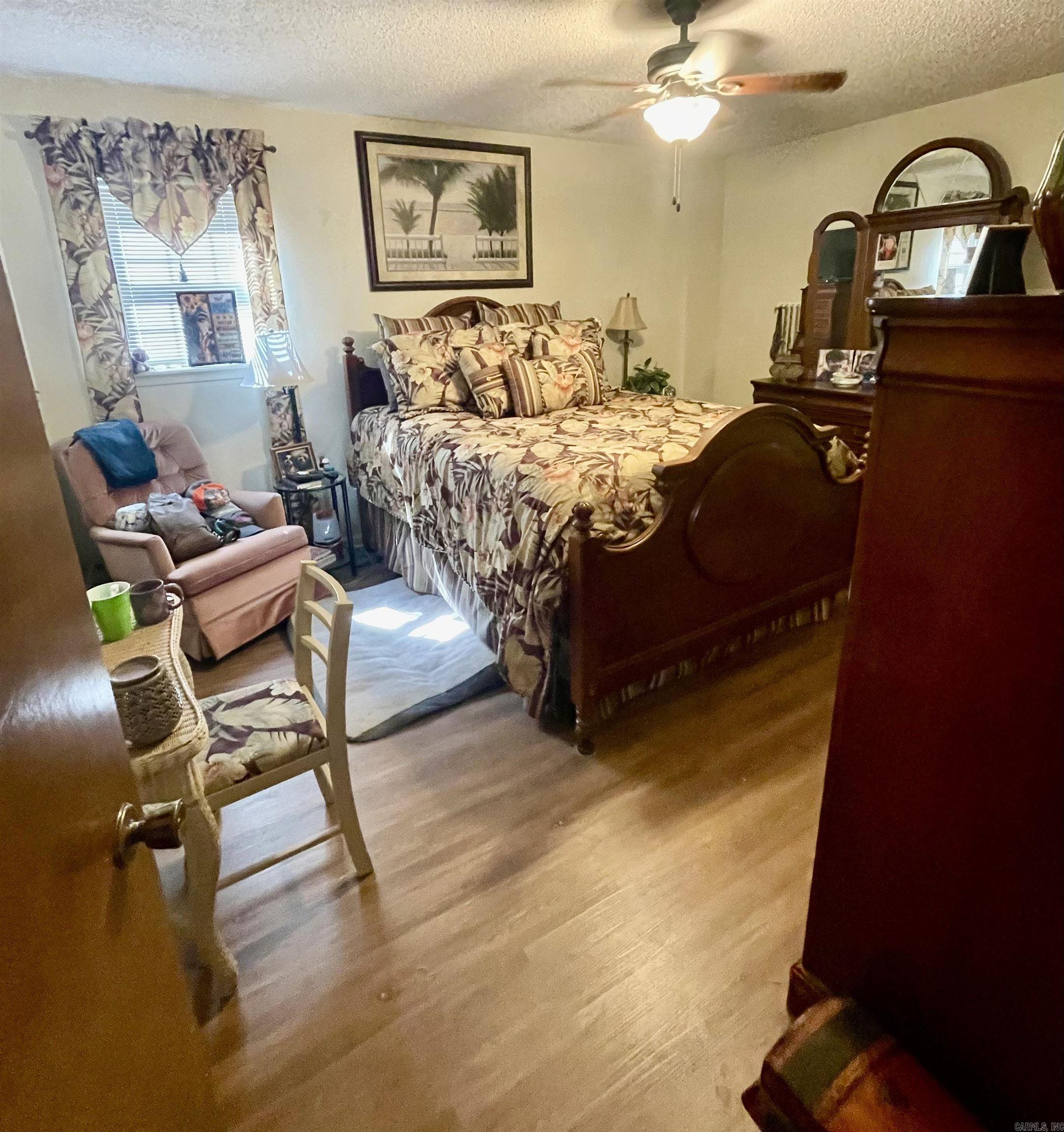 SOUTHGATE - Residential