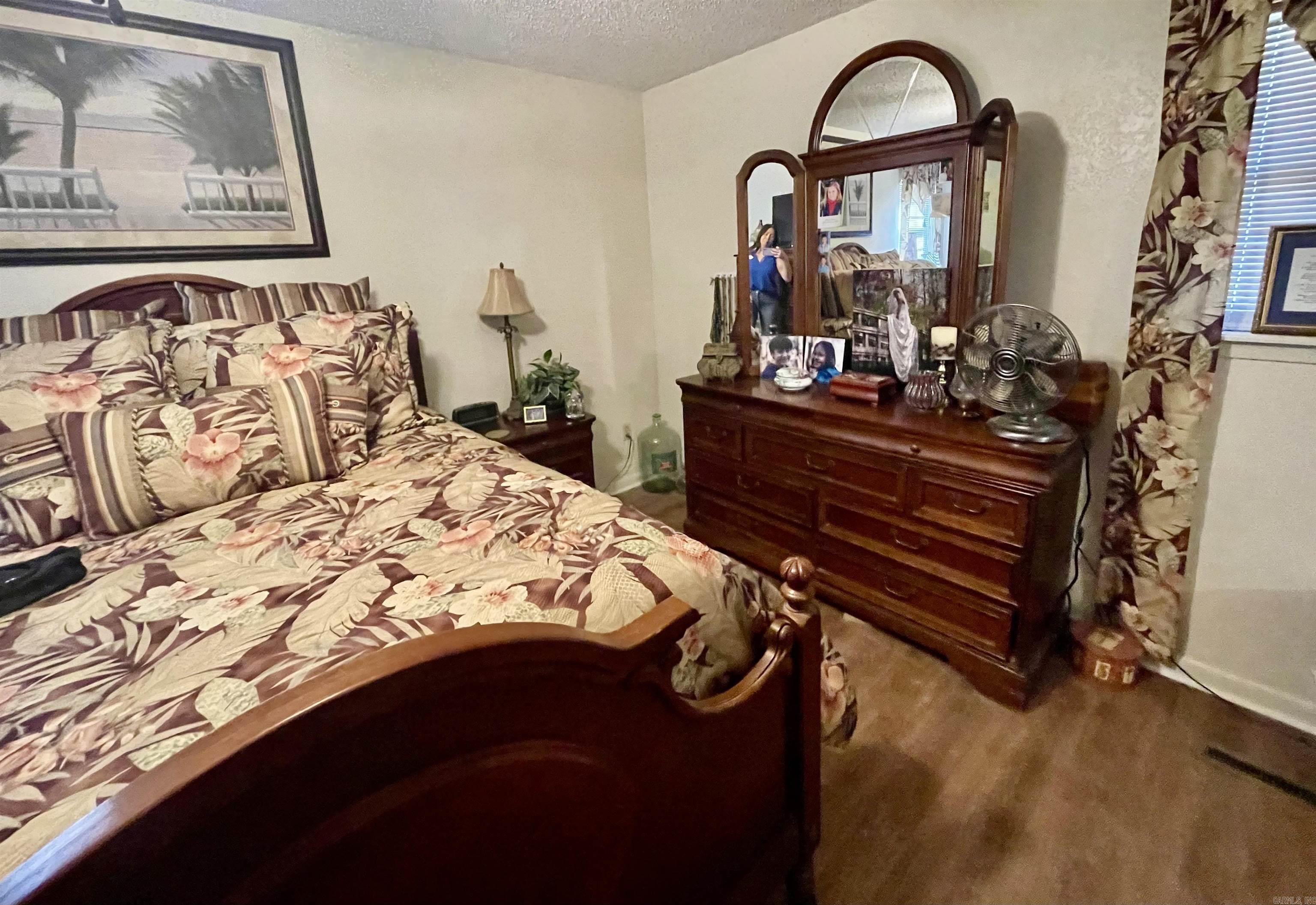 SOUTHGATE - Residential