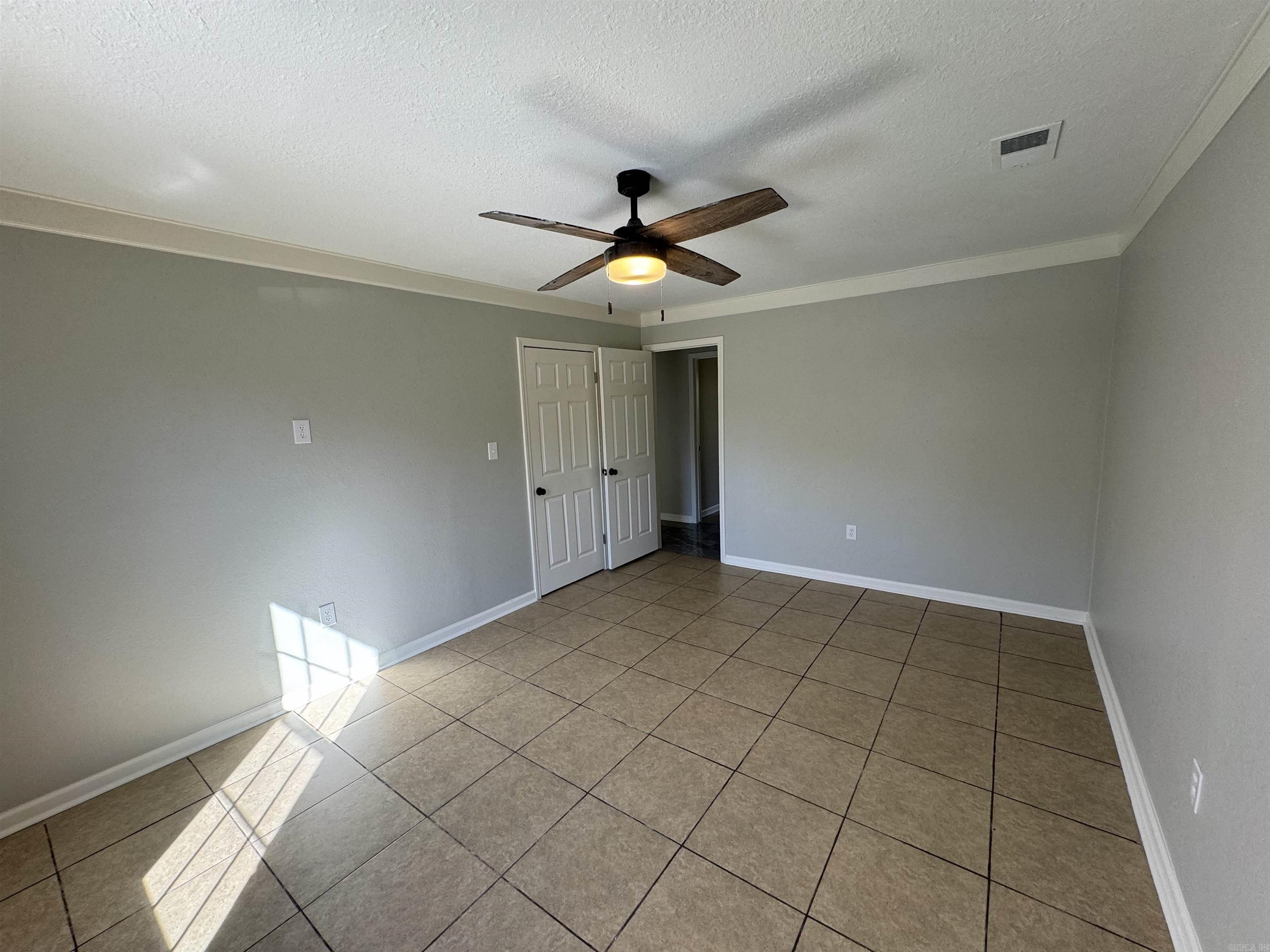 REMINGTON ACRES - Residential