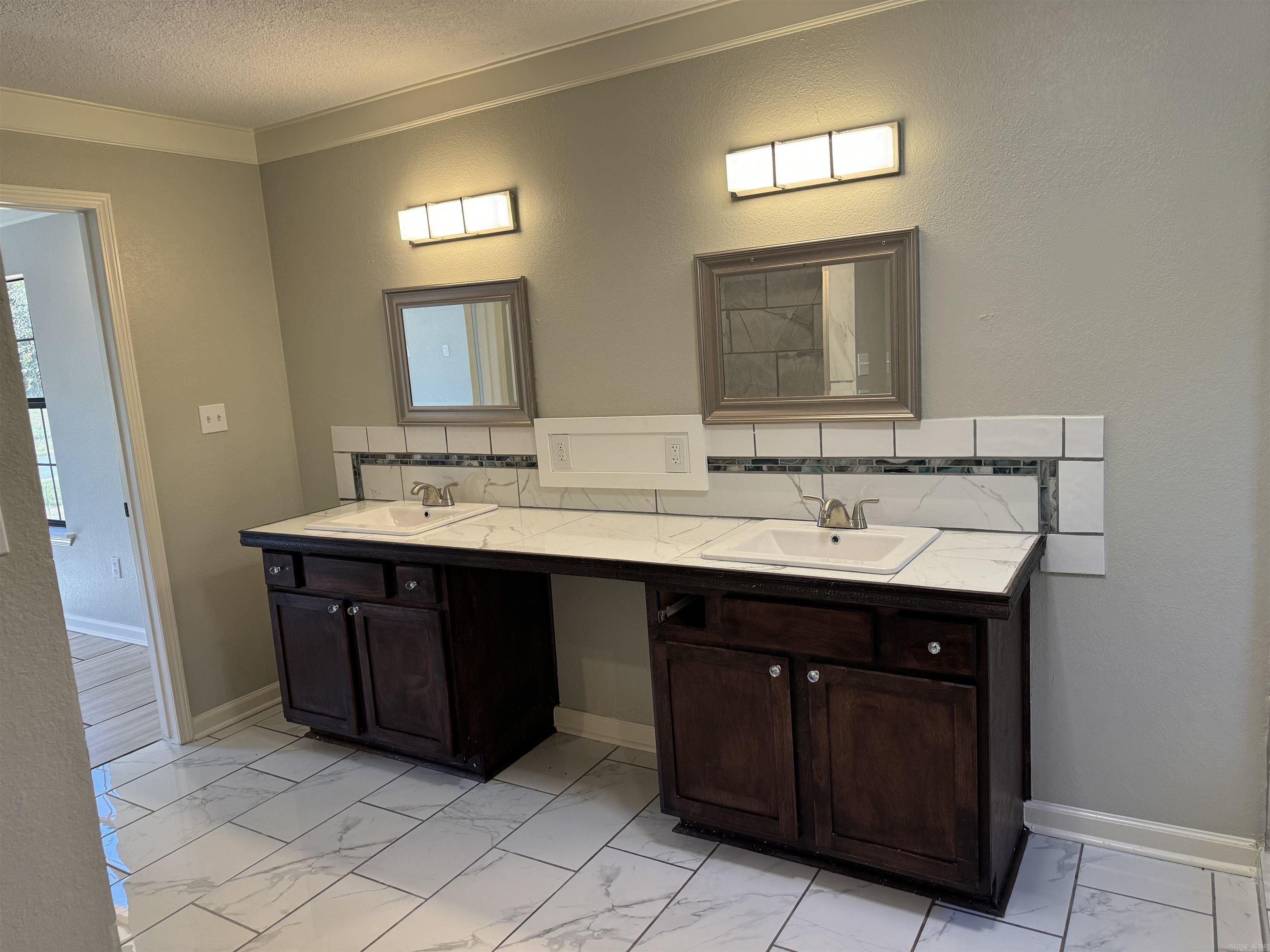 REMINGTON ACRES - Residential