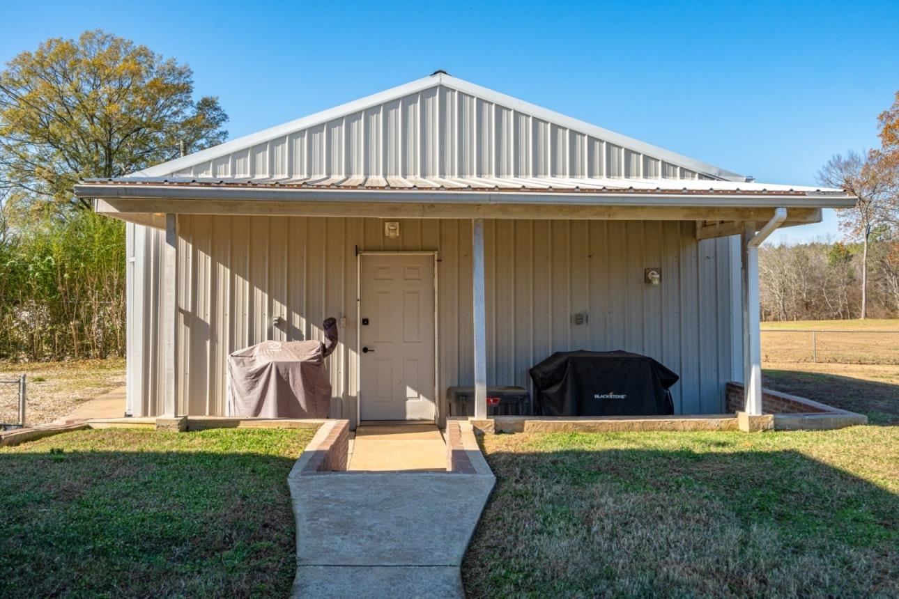 ABBY FIELDS - Residential