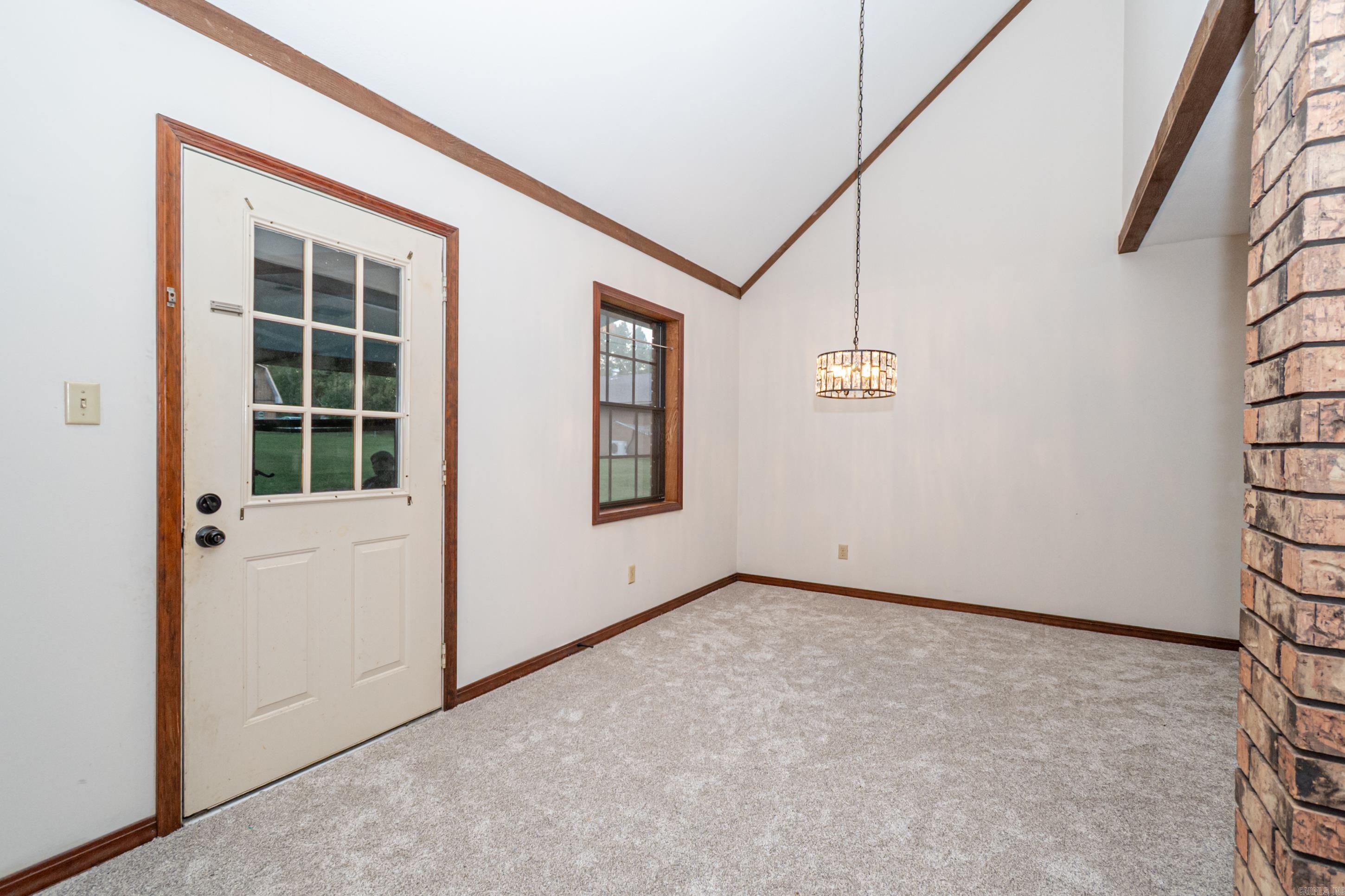 SOUTH HILL - Residential