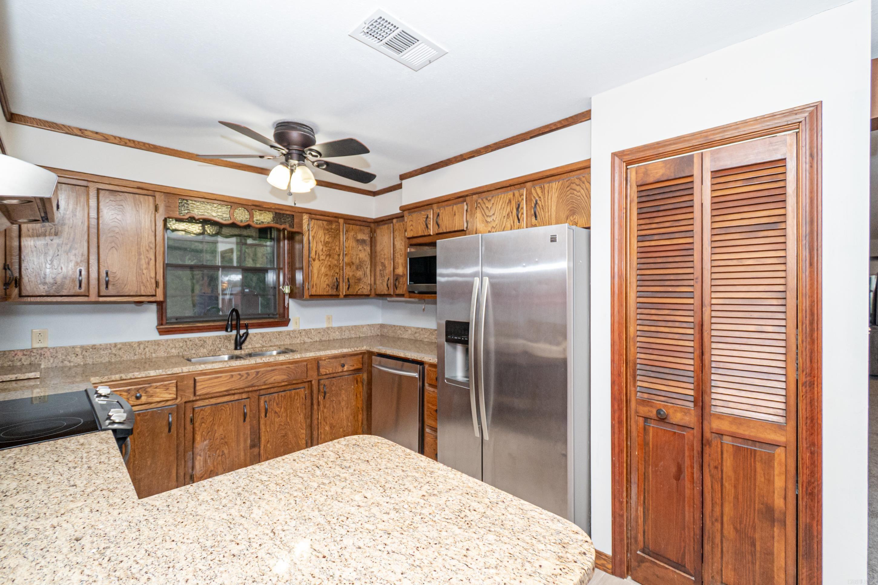 SOUTH HILL - Residential