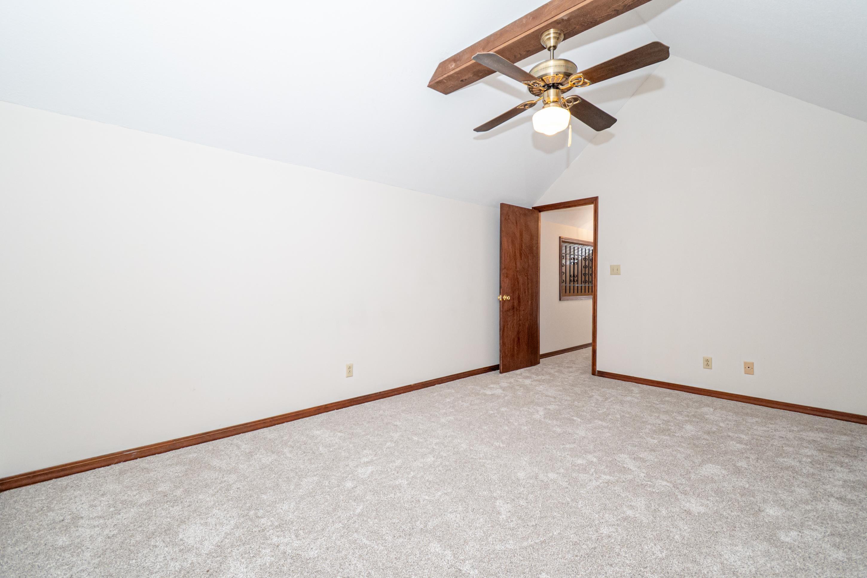 SOUTH HILL - Residential