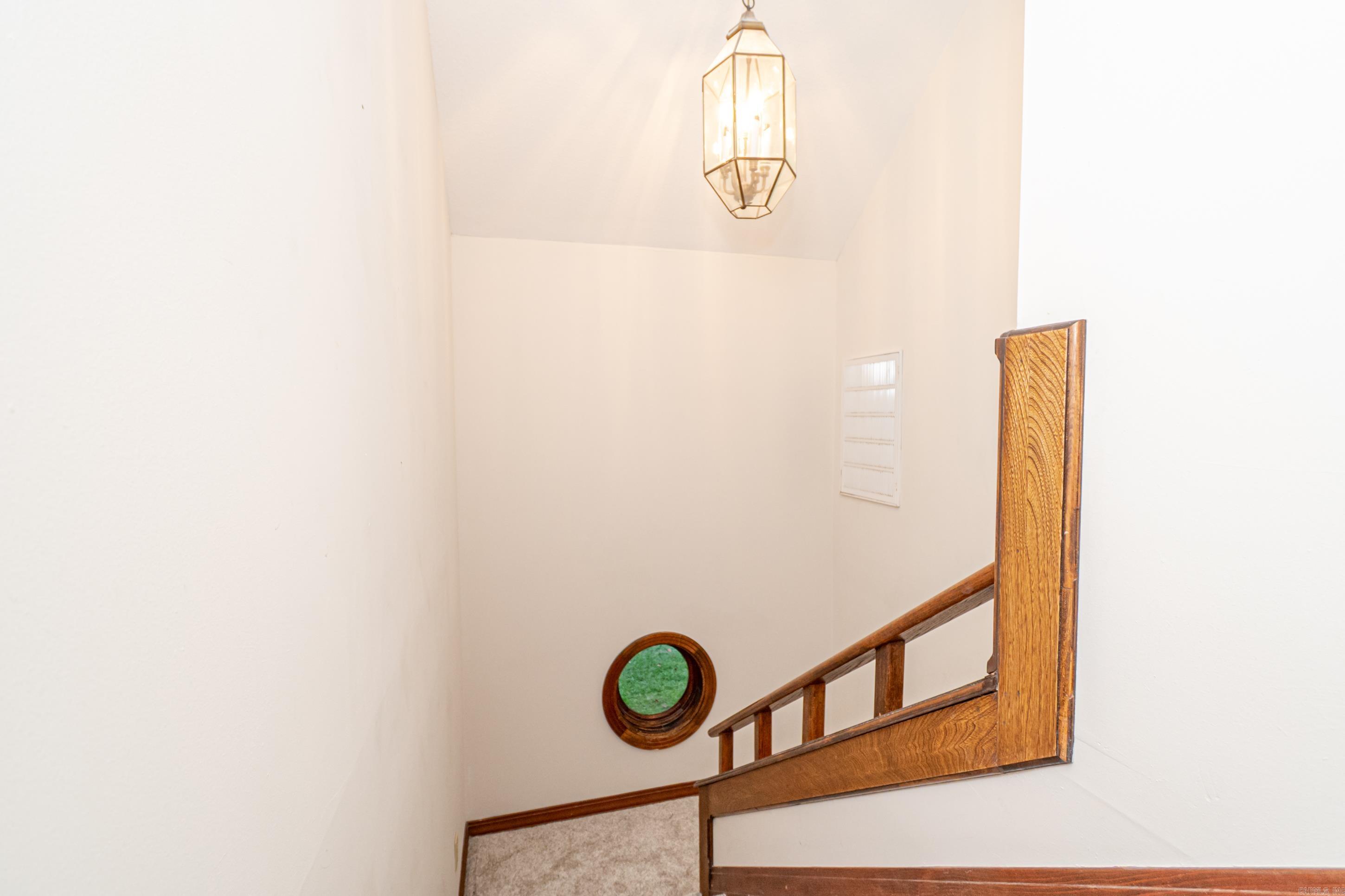 SOUTH HILL - Residential