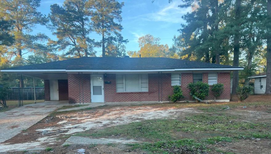 Charming 3-bedroom, 1-bathroom home recently remodeled with modern finishes throughout. Features include a brand-new roof, updated kitchen, fresh paint, and new flooring. Perfect for first-time buyers or those looking for a move-in ready home. Convenient location with easy access to amenities. Don't miss this turn-key gem!