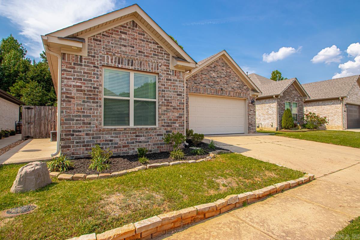 HUNTER CROSSING - Residential