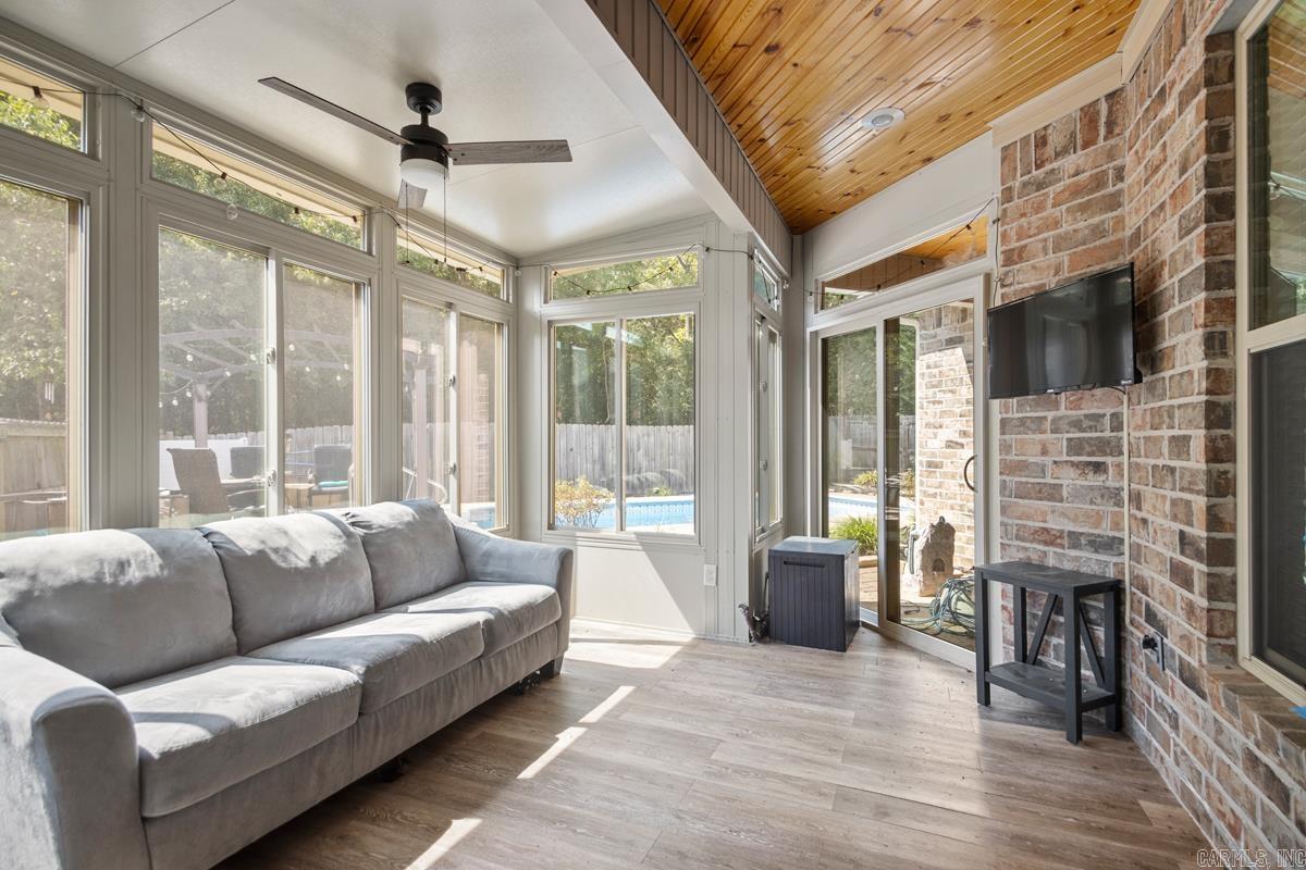HUNTER CROSSING - Residential