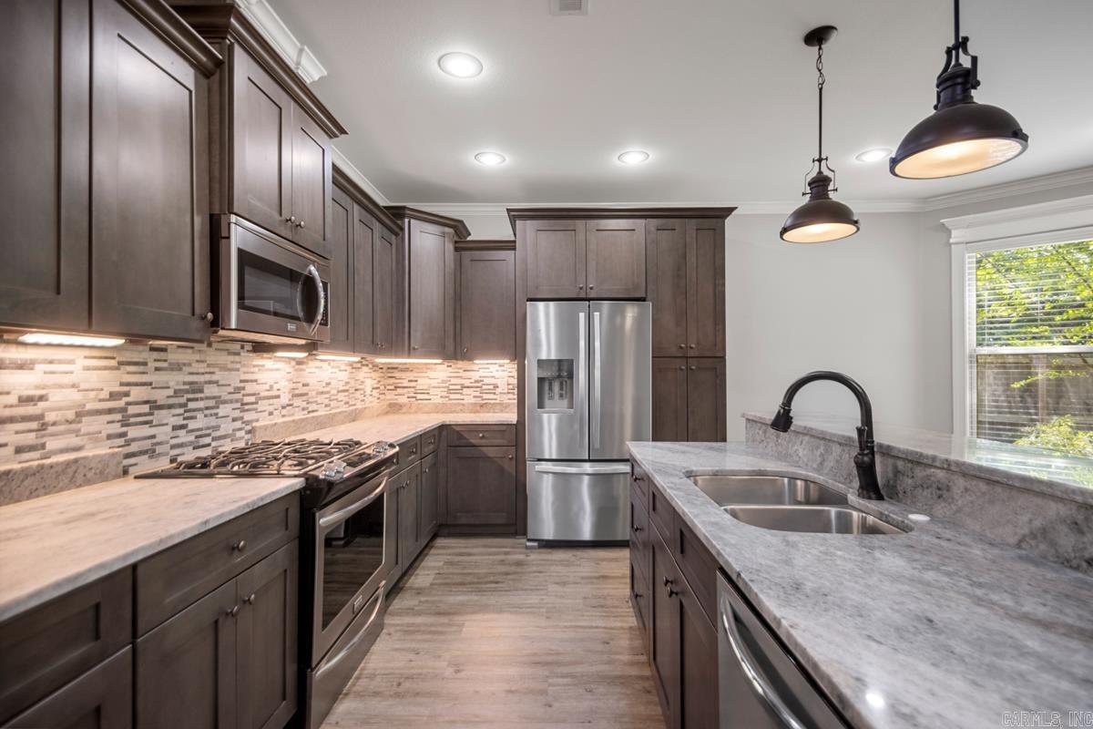 HUNTER CROSSING - Residential
