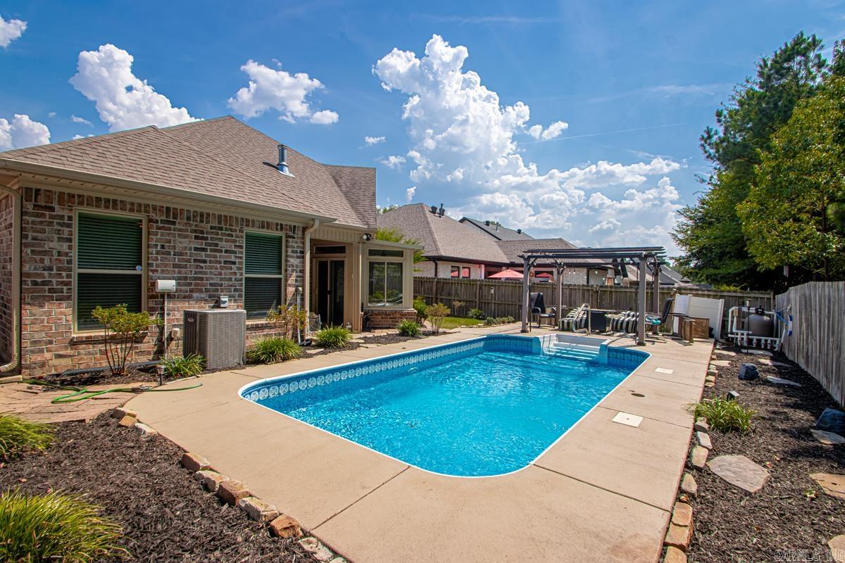 HUNTER CROSSING - Residential