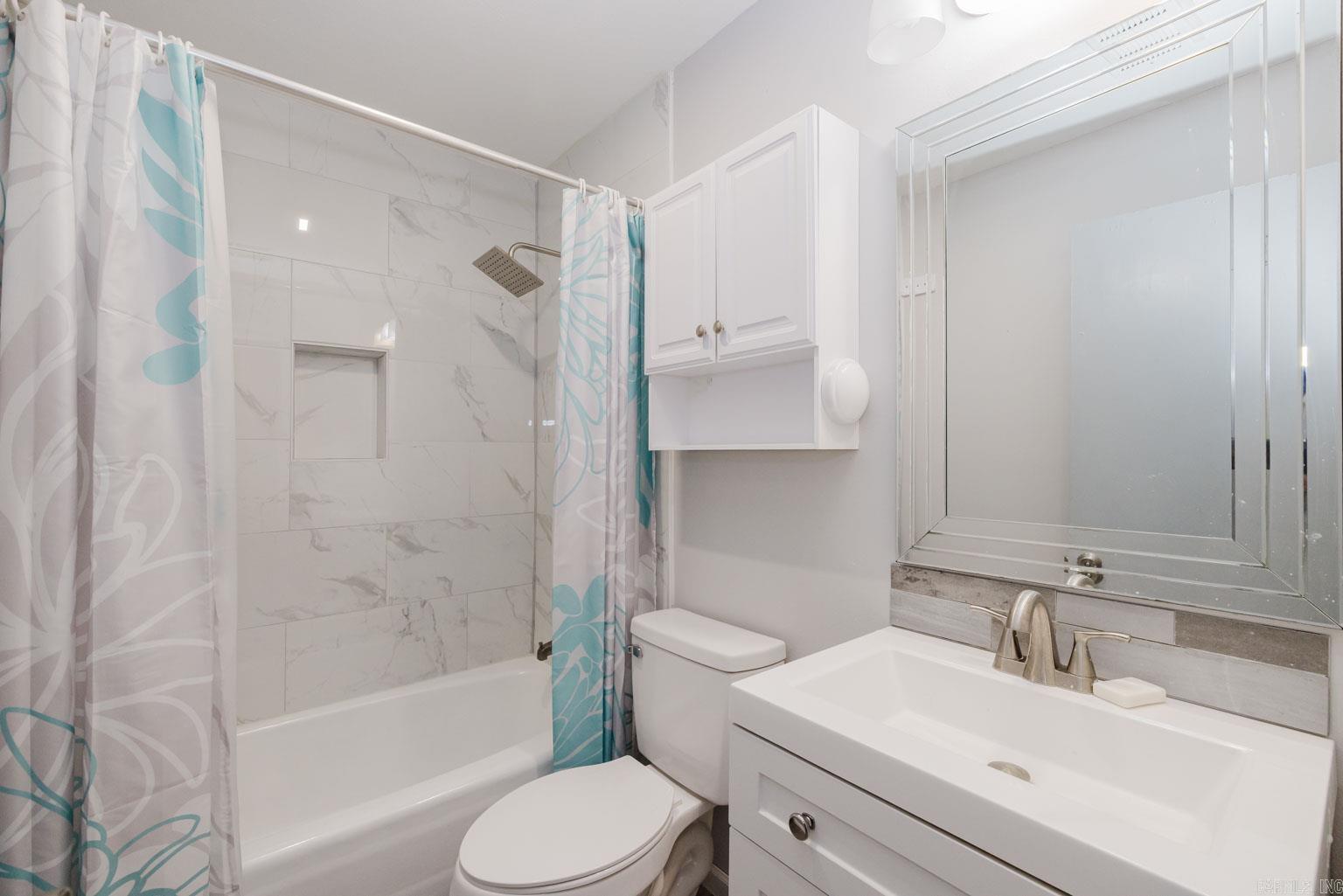 Twin Lakes - Residential