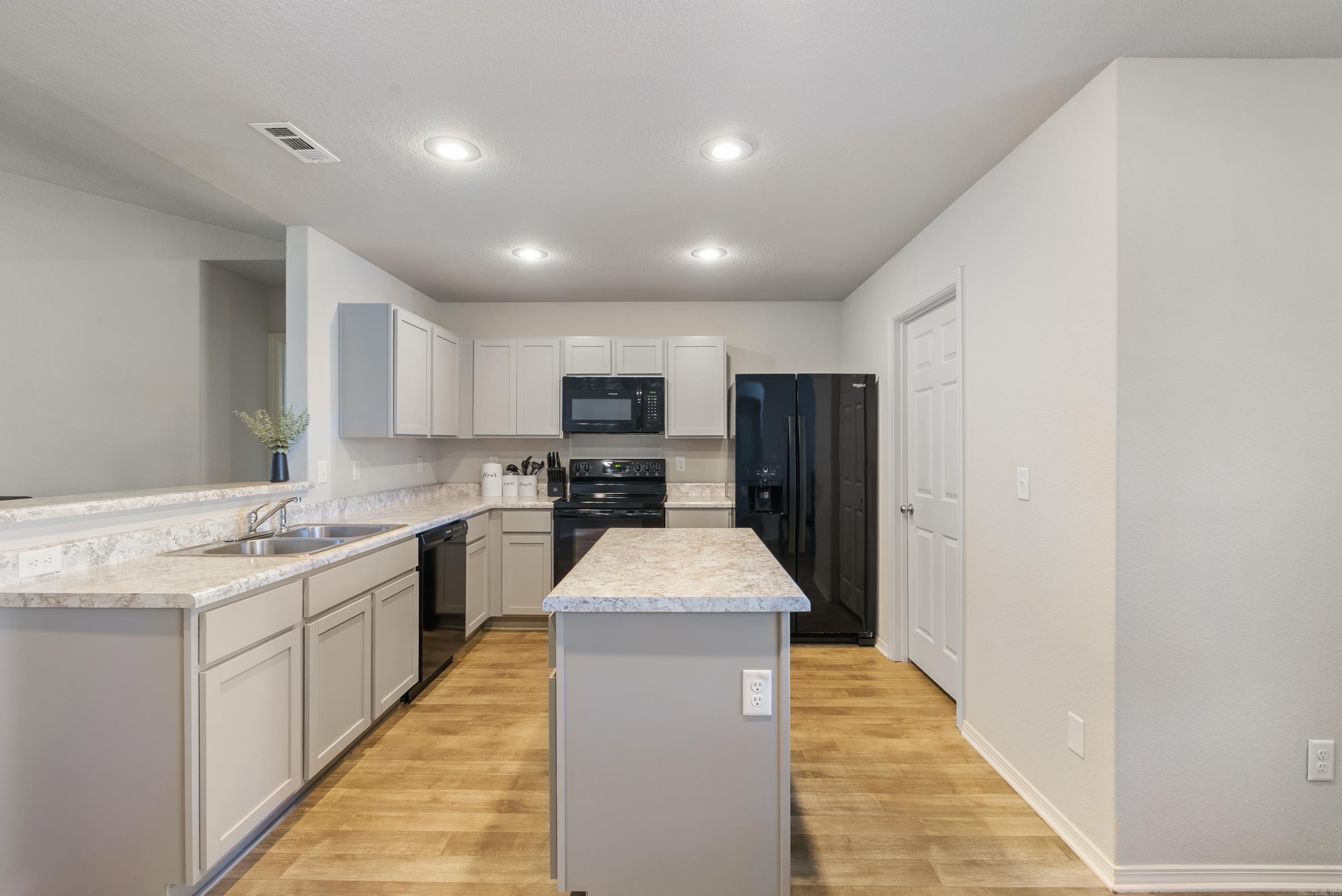 MEADOWS EDGE - Residential