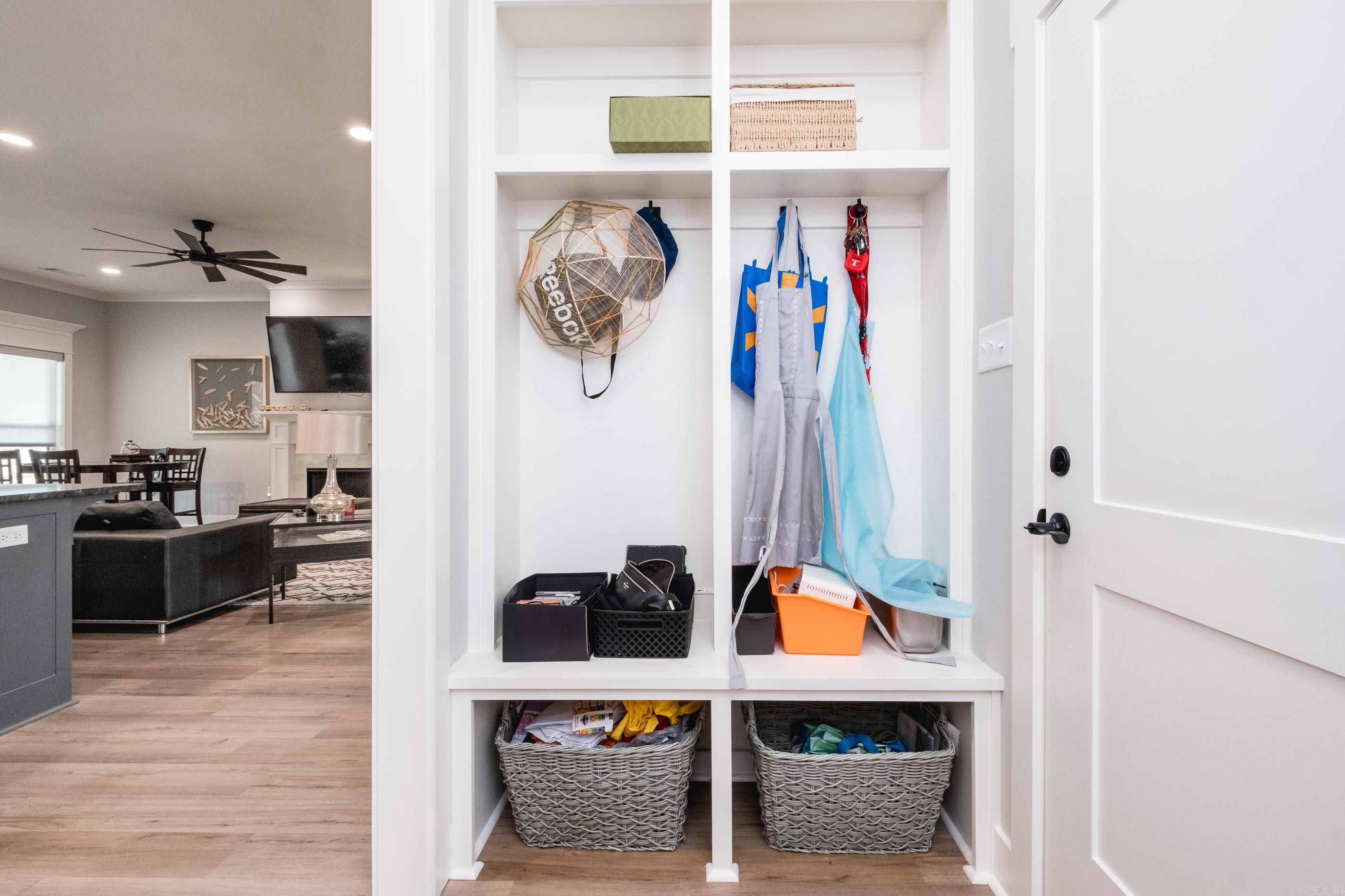 IVY PLACE - Residential