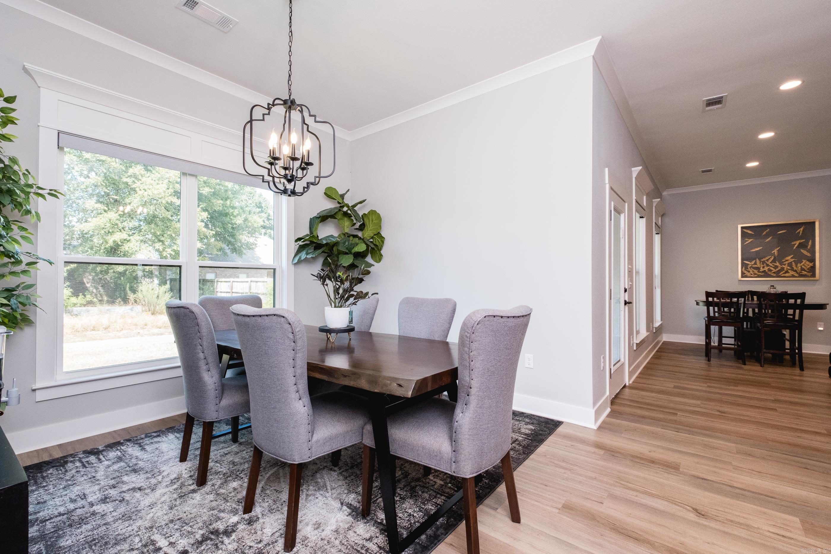 IVY PLACE - Residential