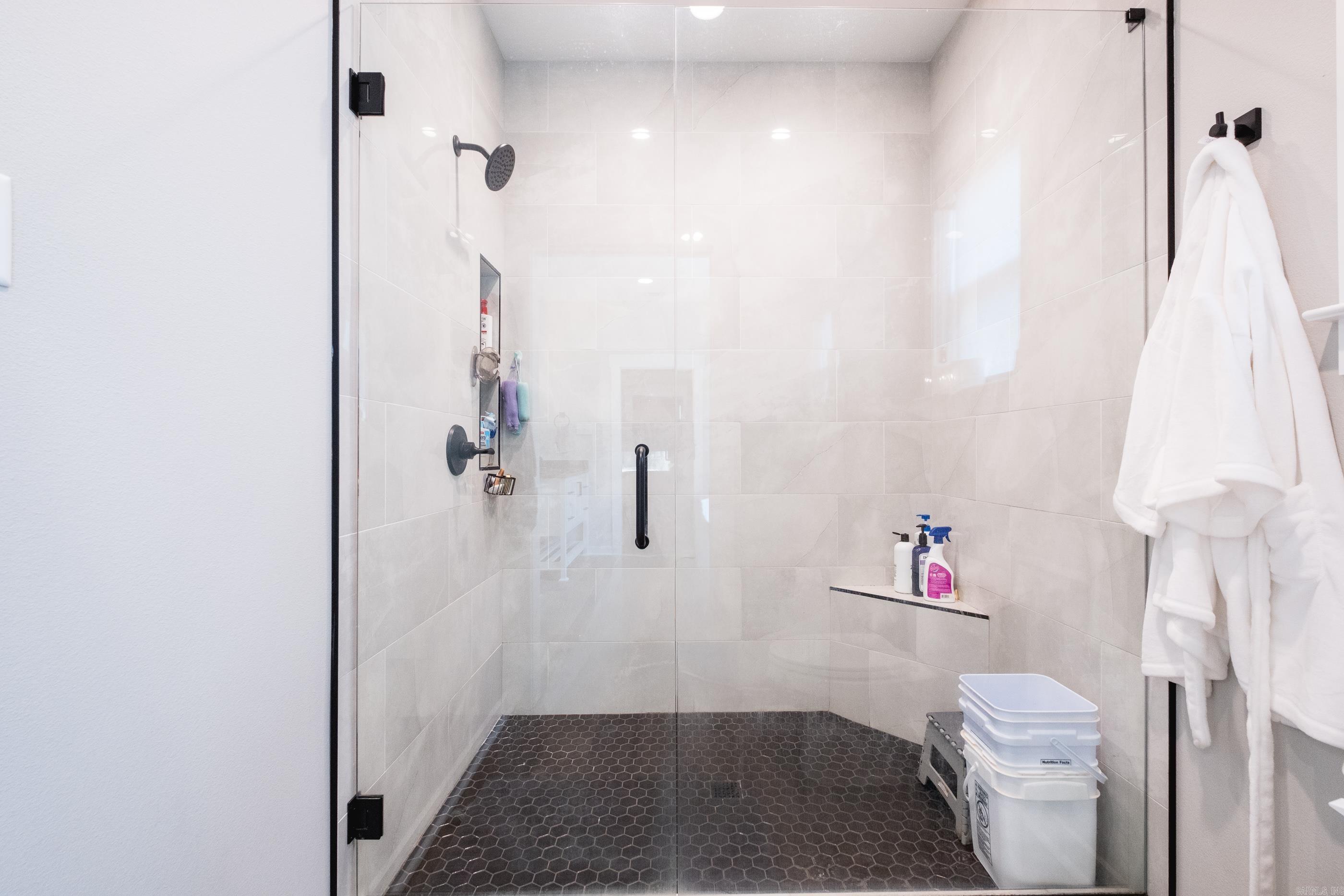 IVY PLACE - Residential