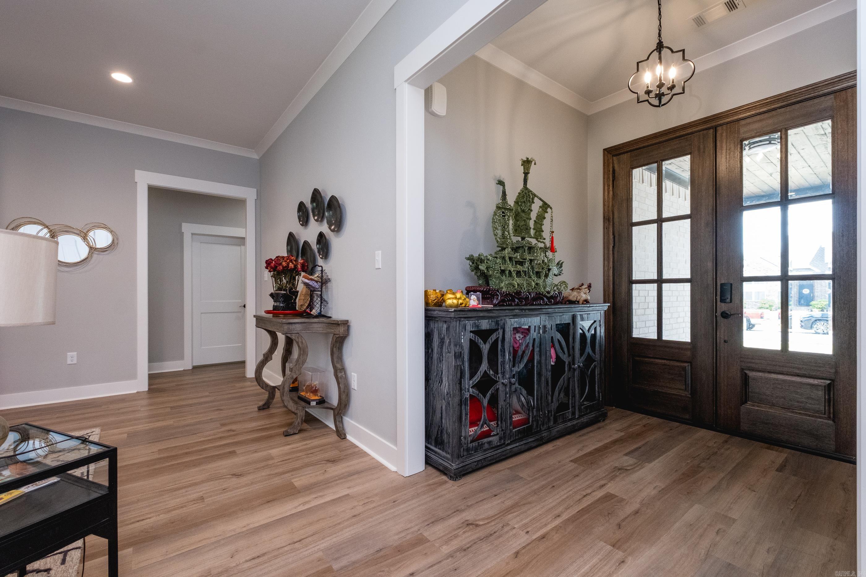 IVY PLACE - Residential