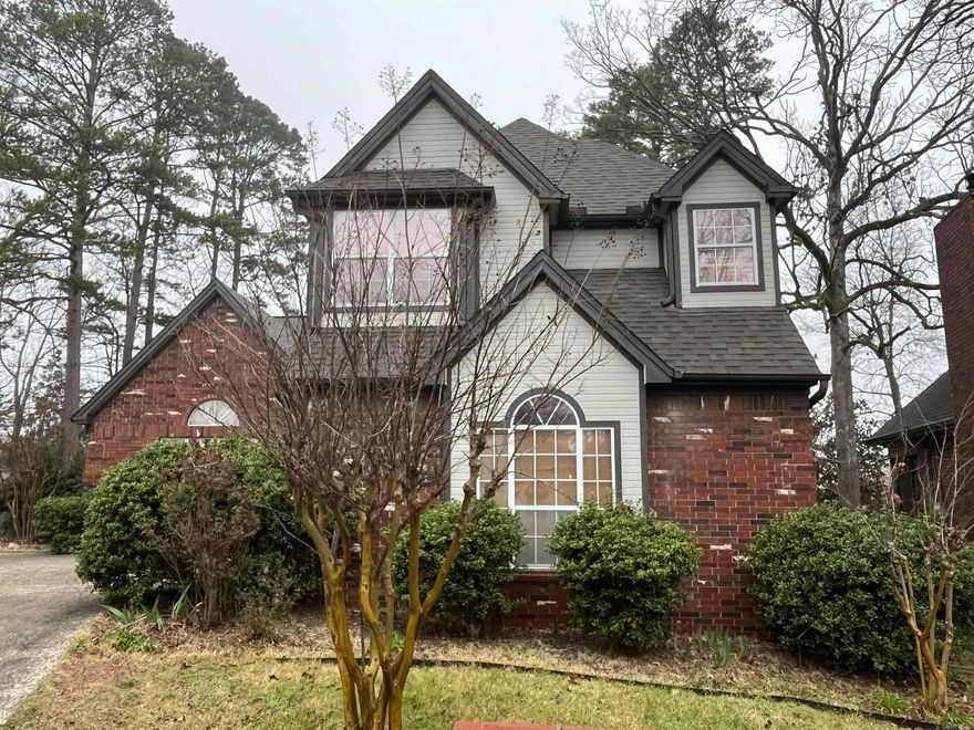 Come see this clean move in ready home in the quiet neighborhood of Rainwood subdivision. The master bedroom has a walk-in closet with his and her sinks. The master bedroom also features and jet-tube and shower. This home also has a double side fire place to heat the living room and the kitchen. The kitchen also has beautiful counter tops with a nice island for cooking. You can also entertain guest on the deck in the backyard. Schedule a showing today!!!!!(SEE AGENT REMARKS)