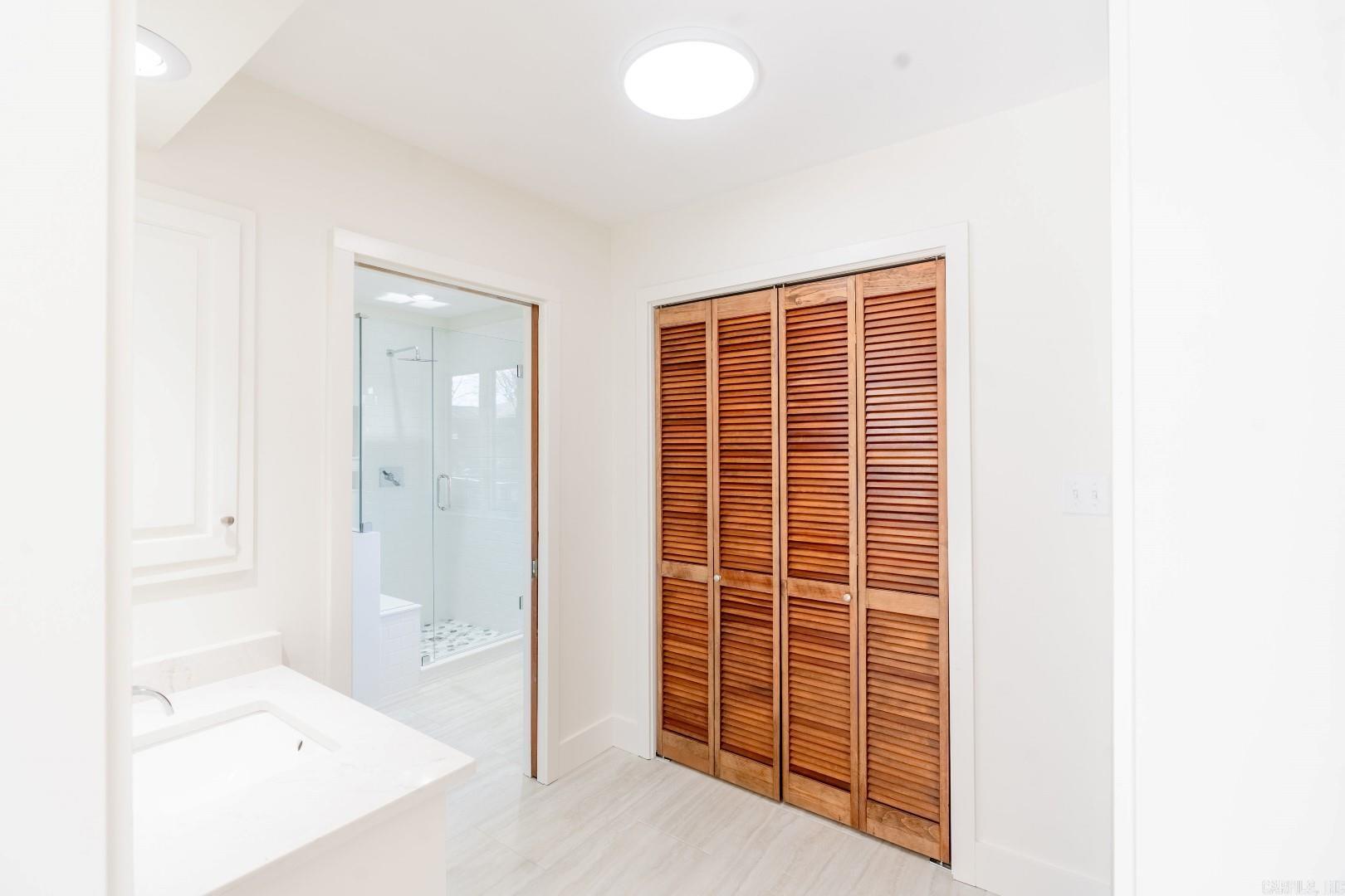 Eden Isle-Country Club - Residential