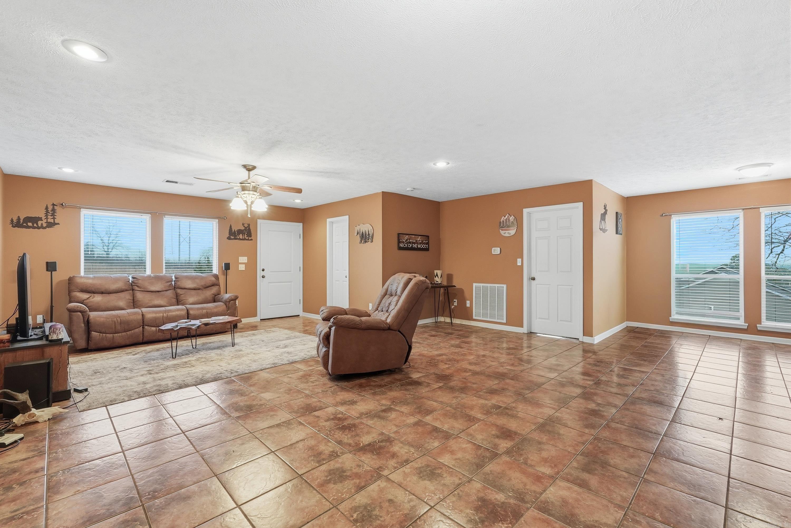 Hill Creek Road - Residential