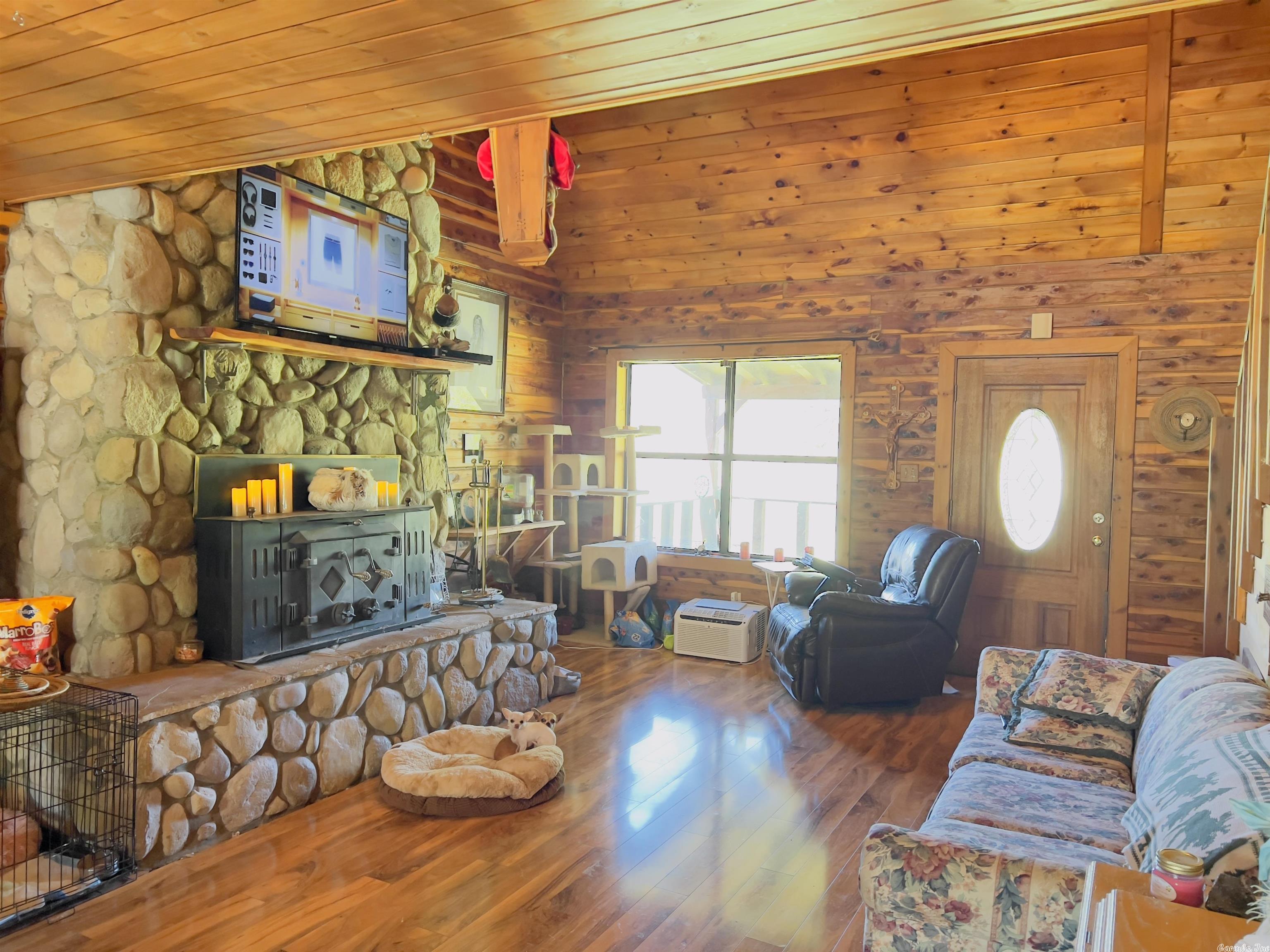 Metes & Bounds - Farm