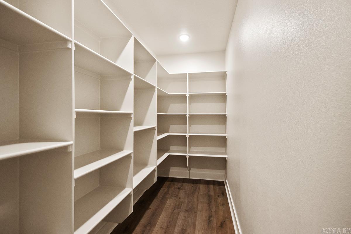 MILLERS GLENN - Residential