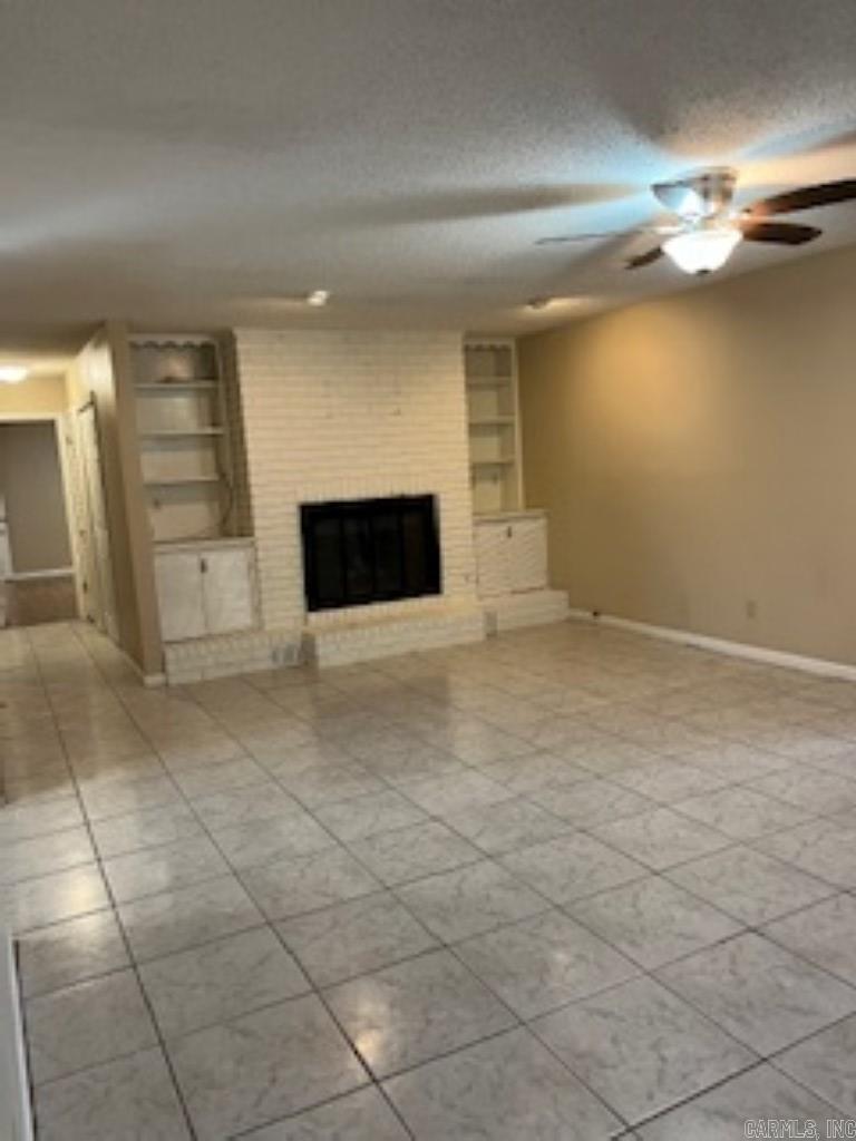 OAKRIDGE ESTATES - Residential