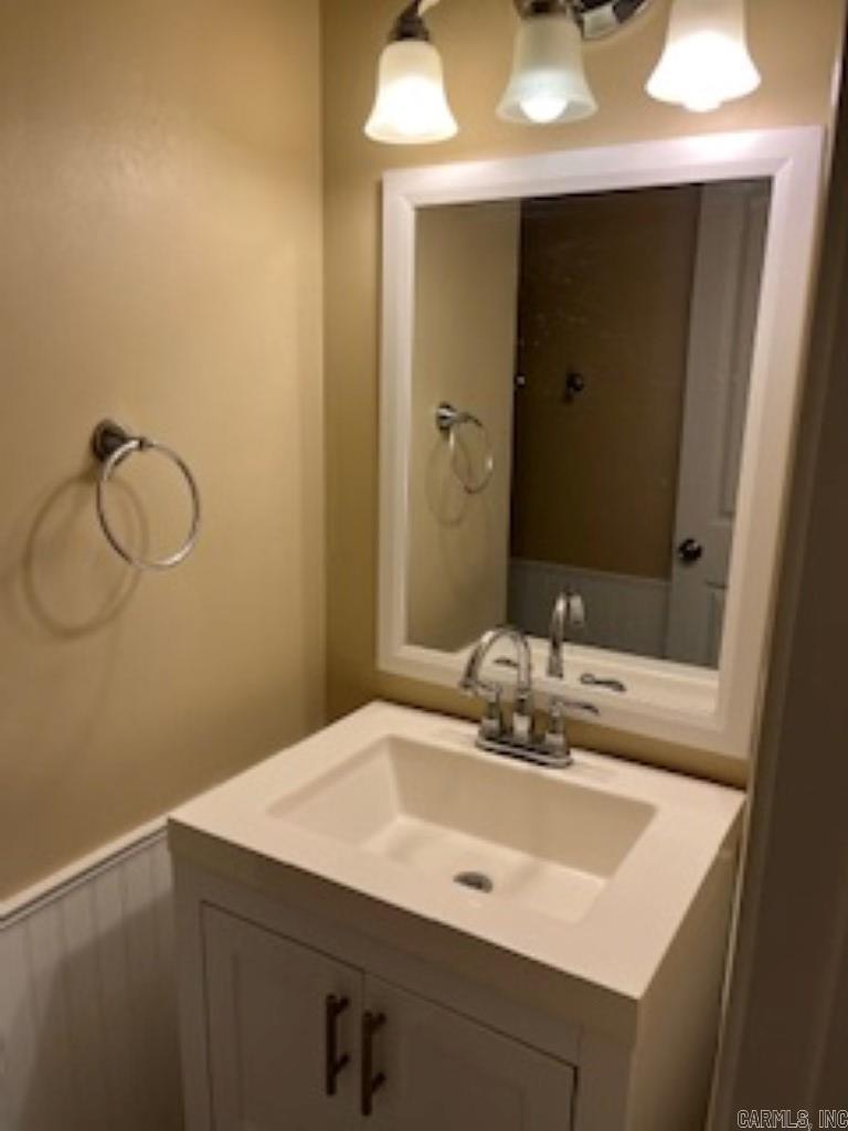 OAKRIDGE ESTATES - Residential