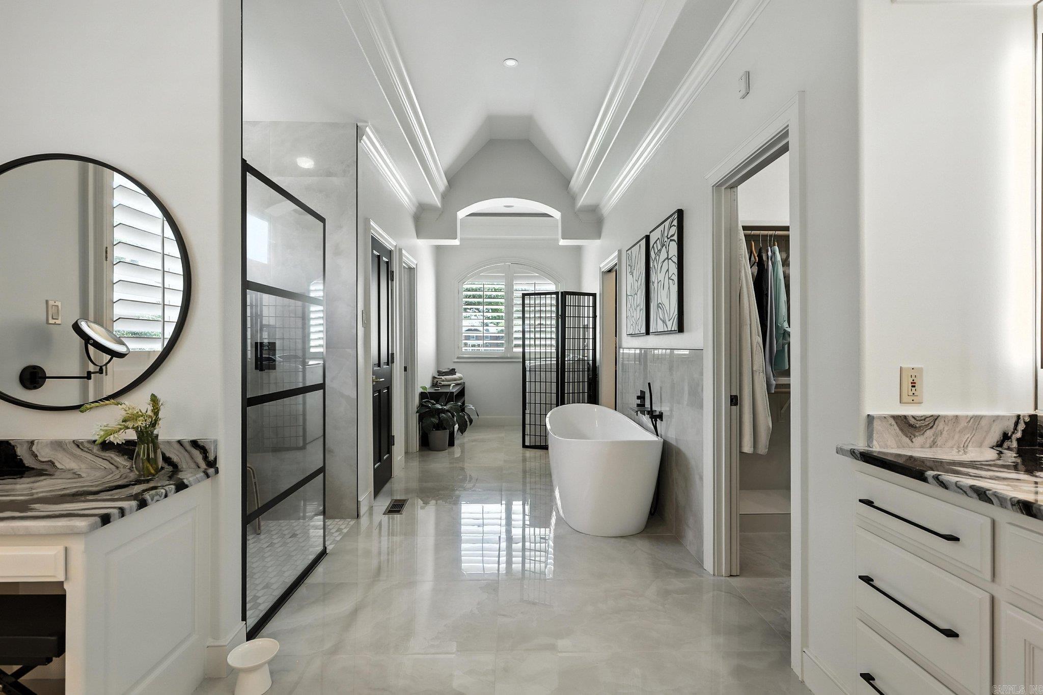 CHENAL VALLEY CHENAL CIRCLE - Residential