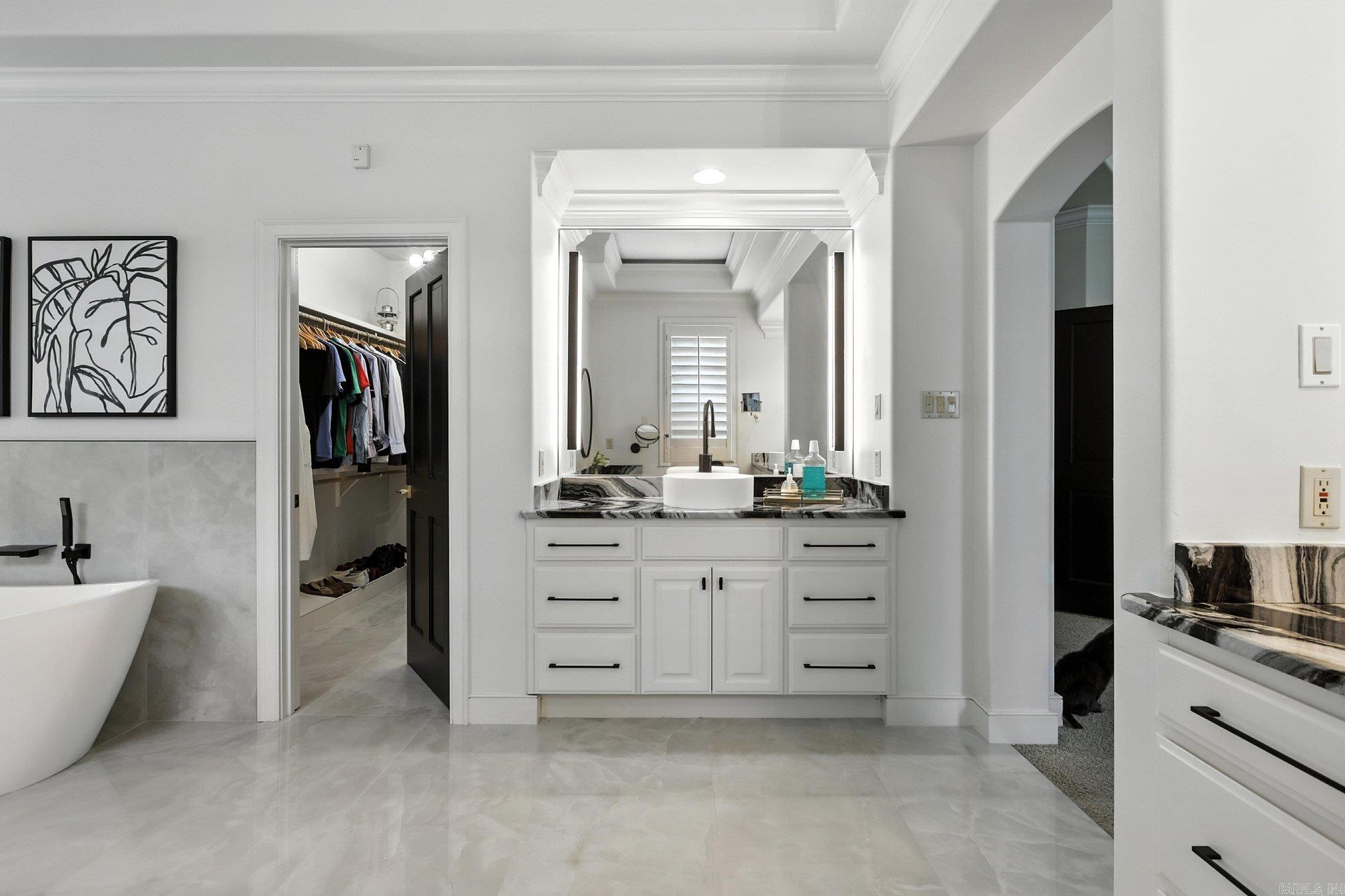 CHENAL VALLEY CHENAL CIRCLE - Residential