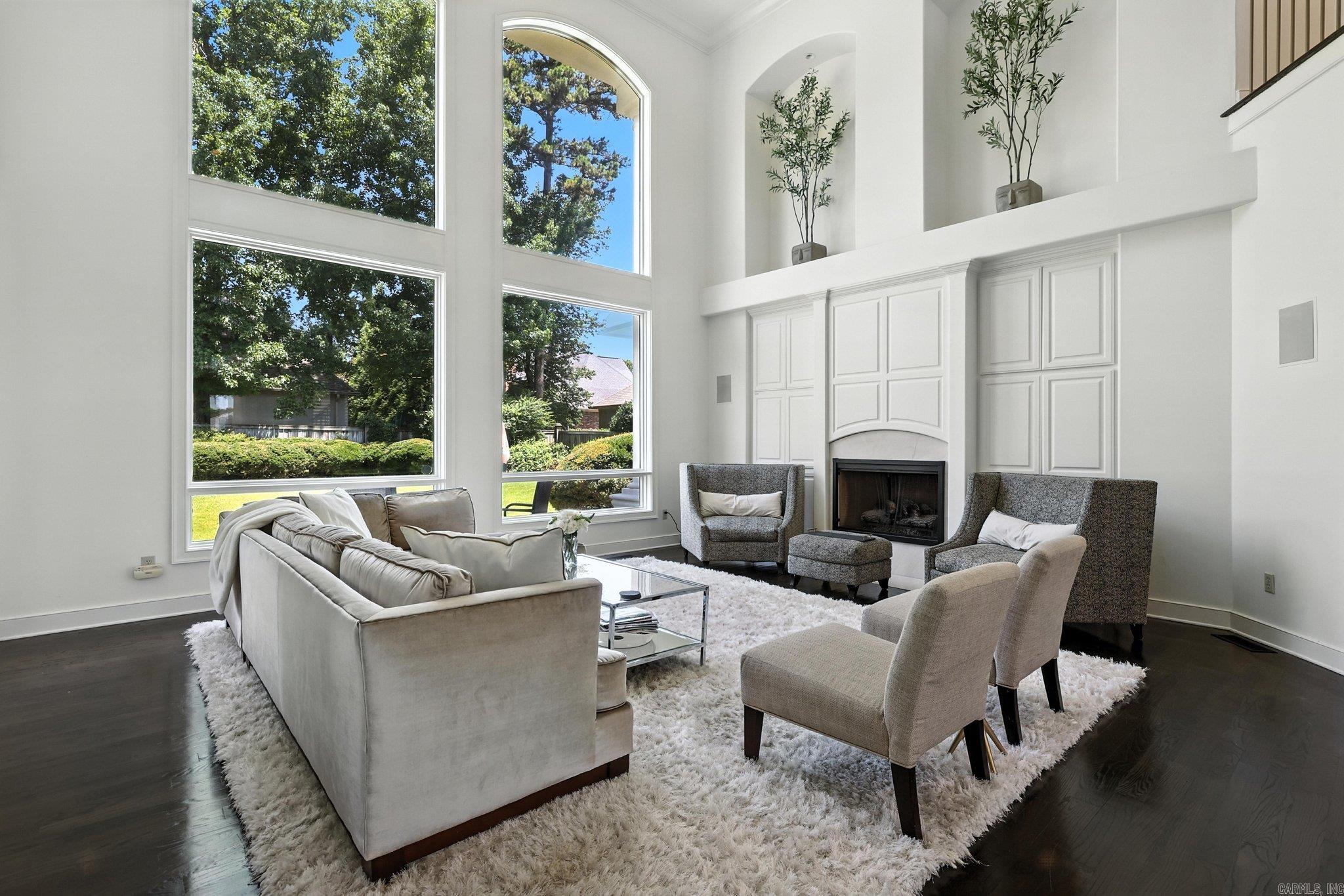 CHENAL VALLEY CHENAL CIRCLE - Residential