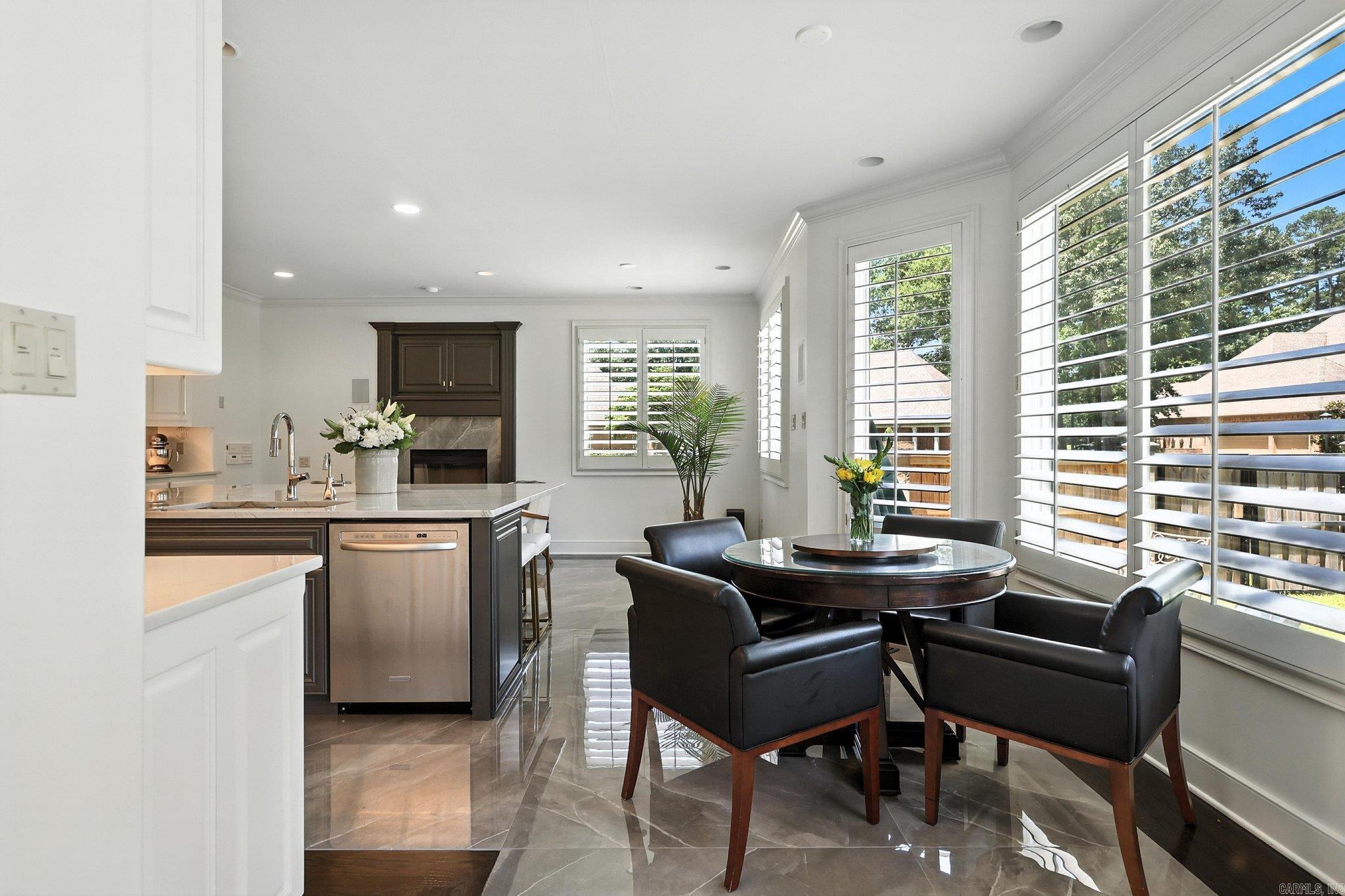 CHENAL VALLEY CHENAL CIRCLE - Residential