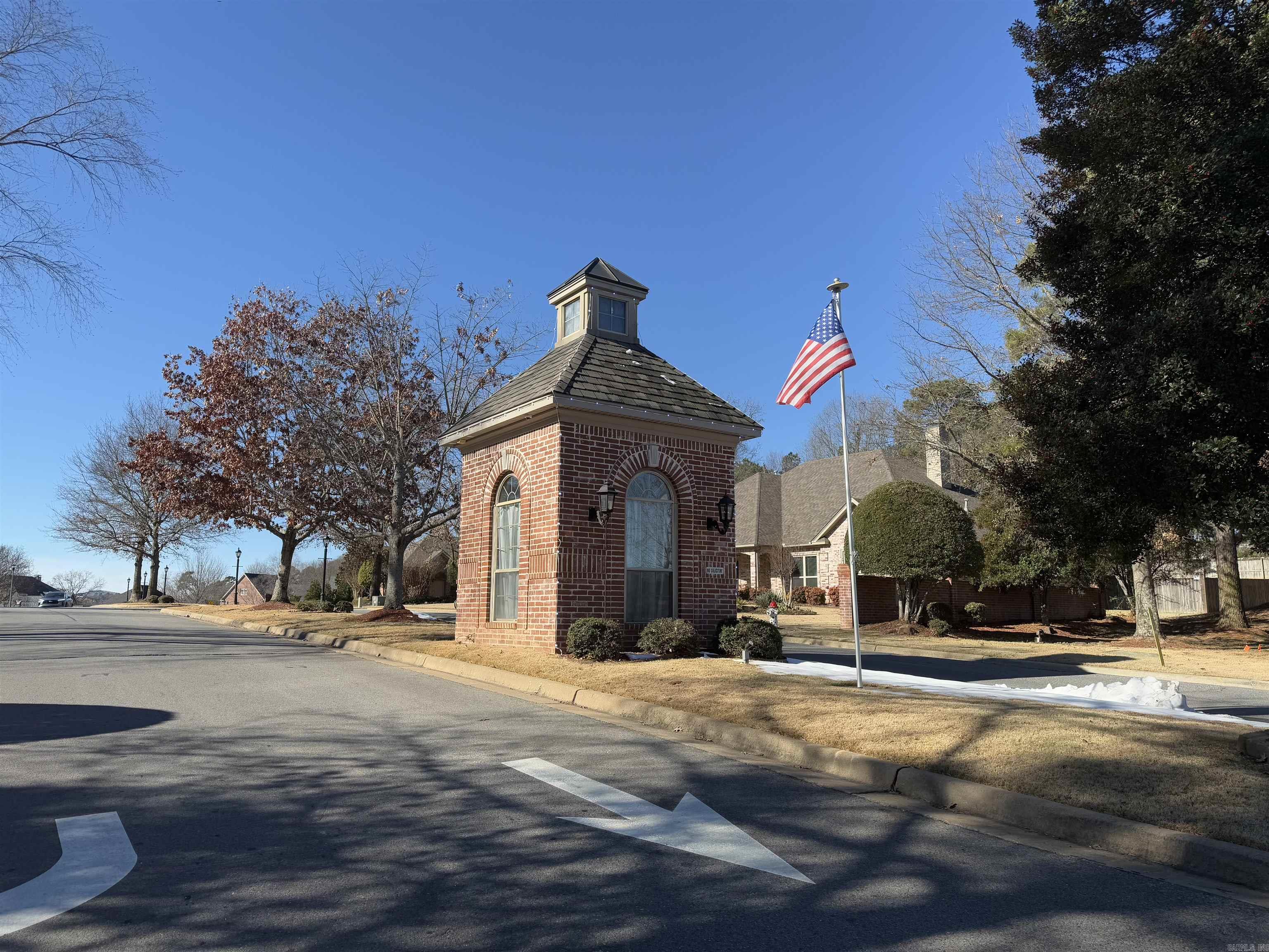 Wonderful level lot that's half an acre in desirable Osage Hills.
