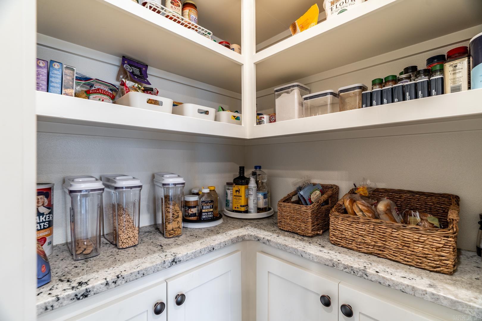 WINTERBROOK - Residential