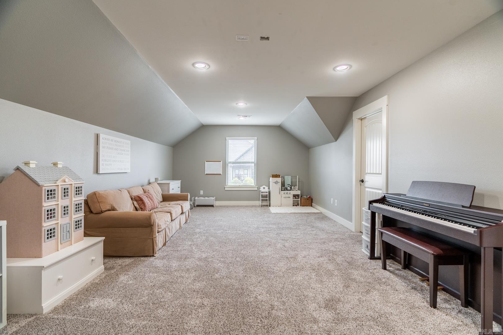 WINTERBROOK - Residential