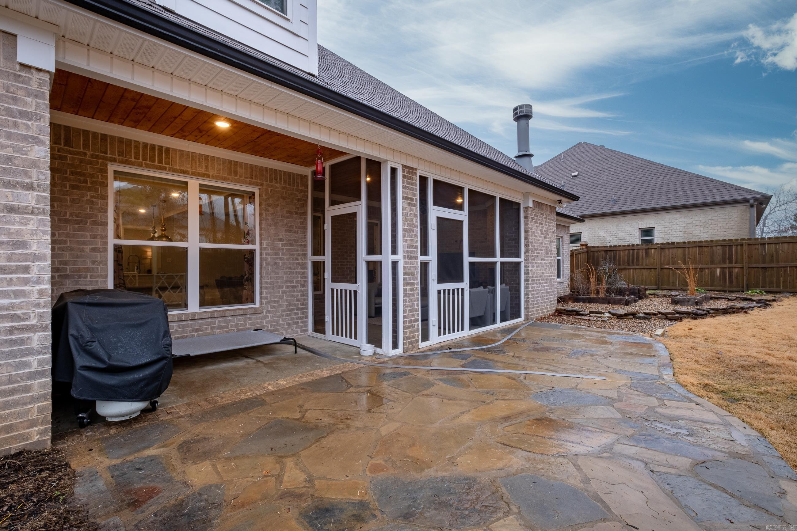 CHENAL VALLEY EPERNAY PLACE - Residential