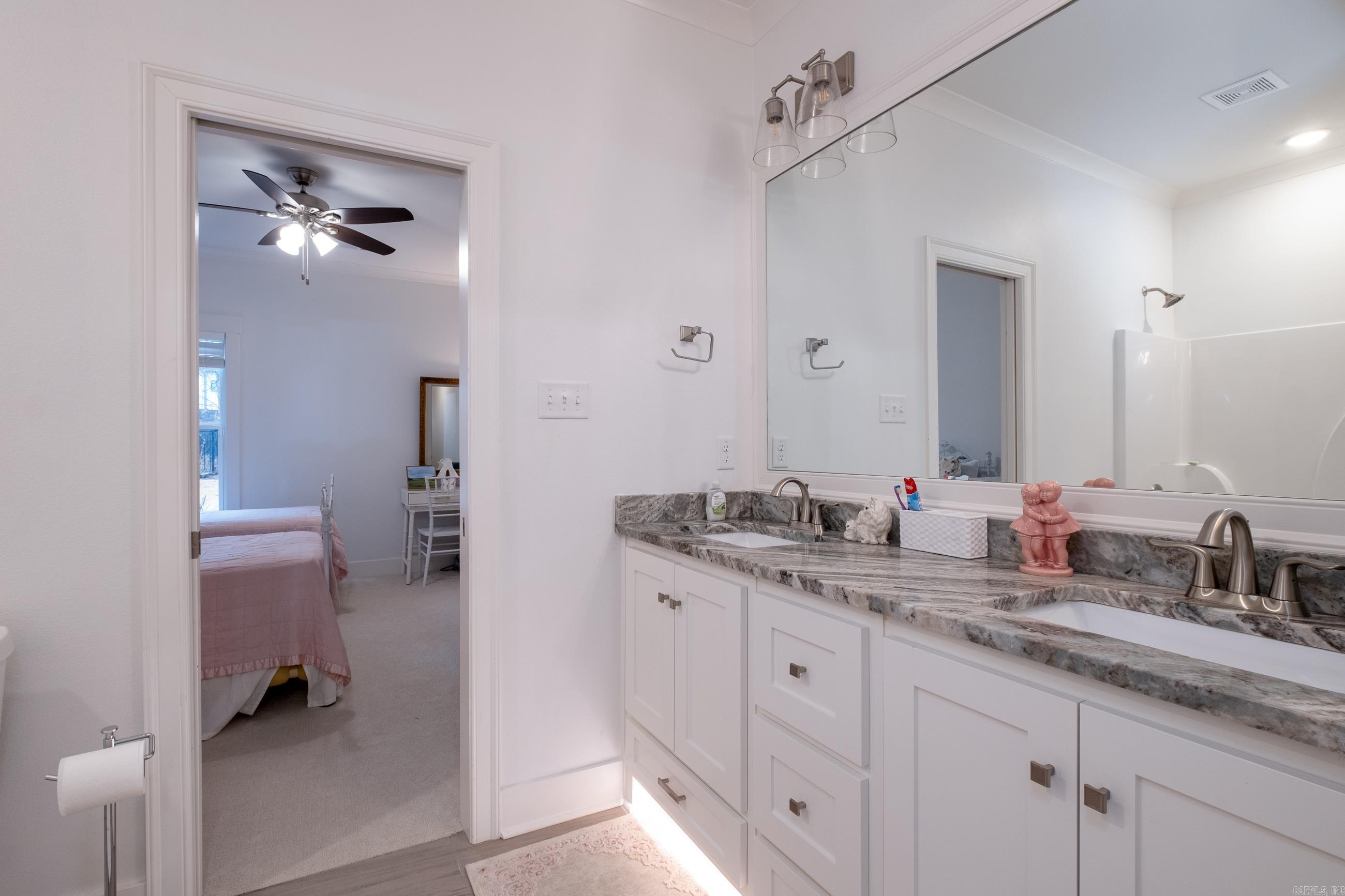 CHENAL VALLEY EPERNAY PLACE - Residential