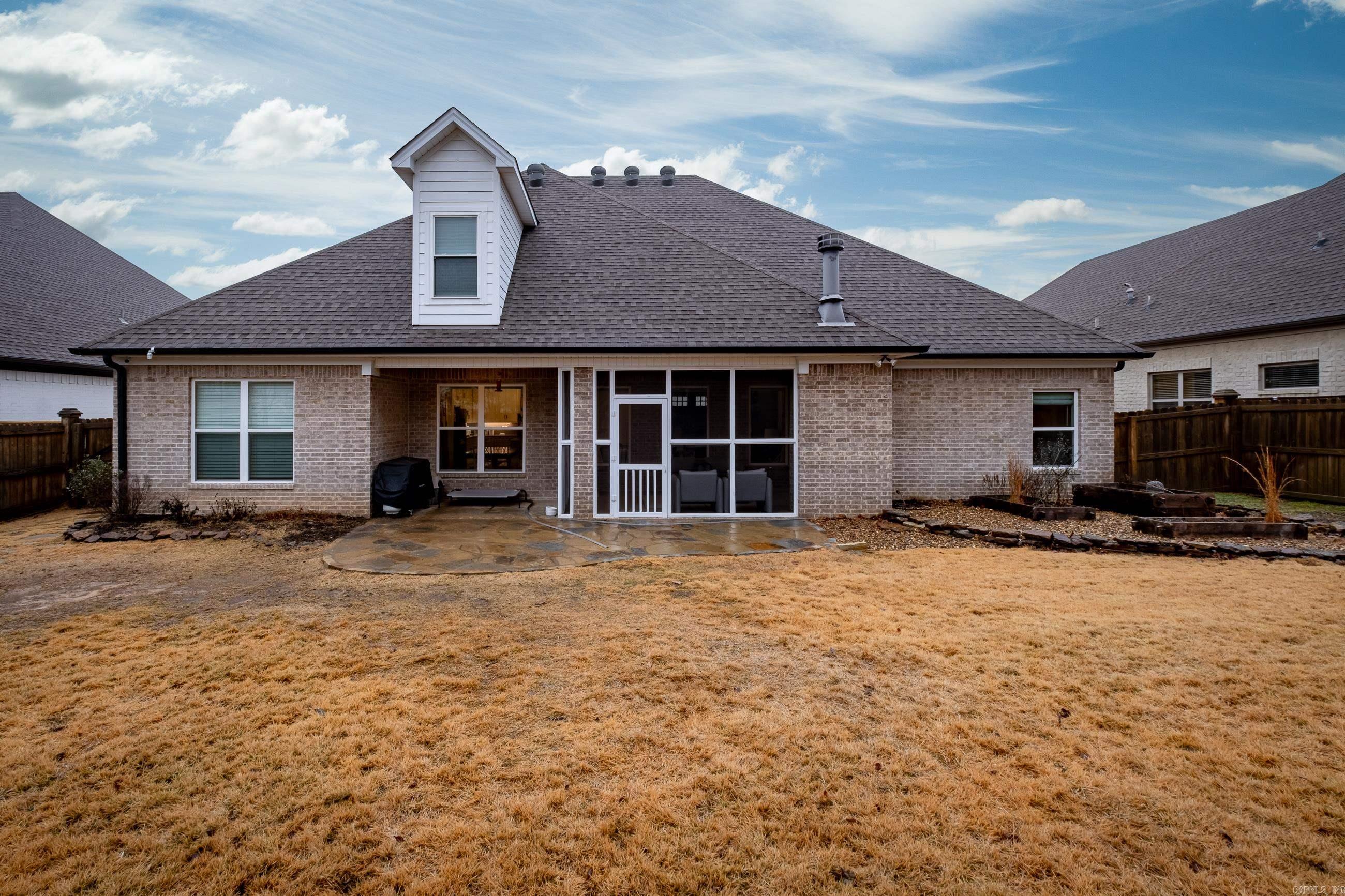 CHENAL VALLEY EPERNAY PLACE - Residential