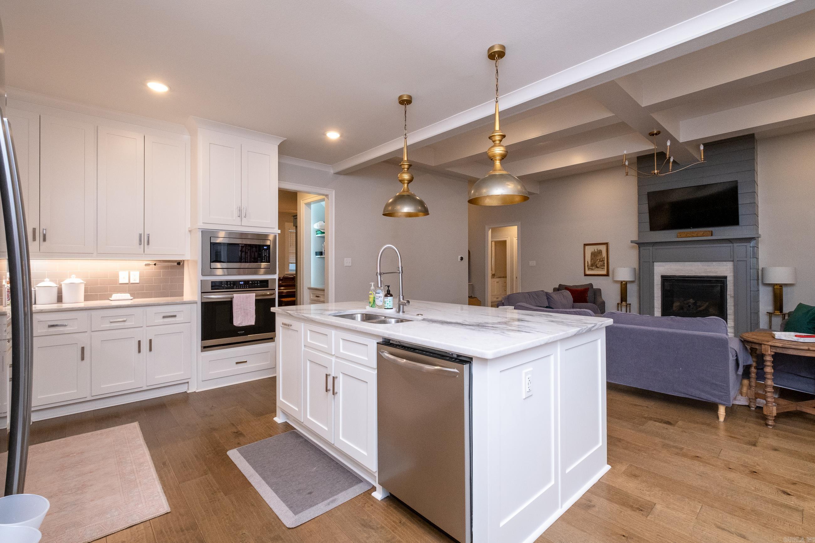 CHENAL VALLEY EPERNAY PLACE - Residential