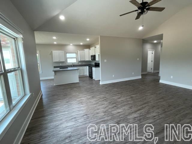 MARTHA'S FIELD - Residential