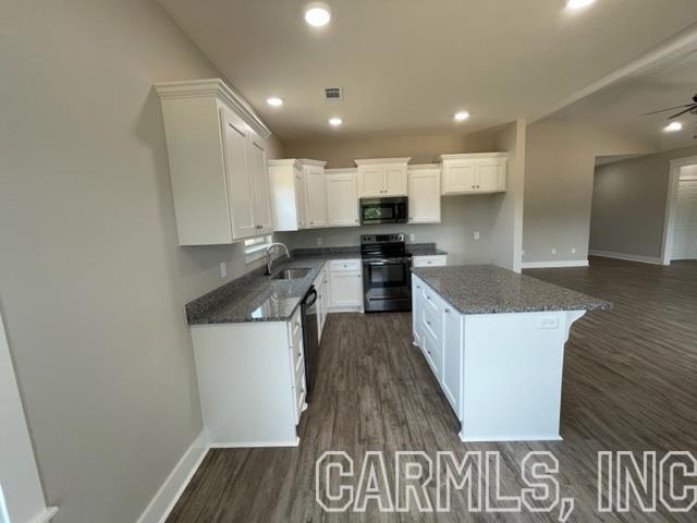 MARTHA'S FIELD - Residential